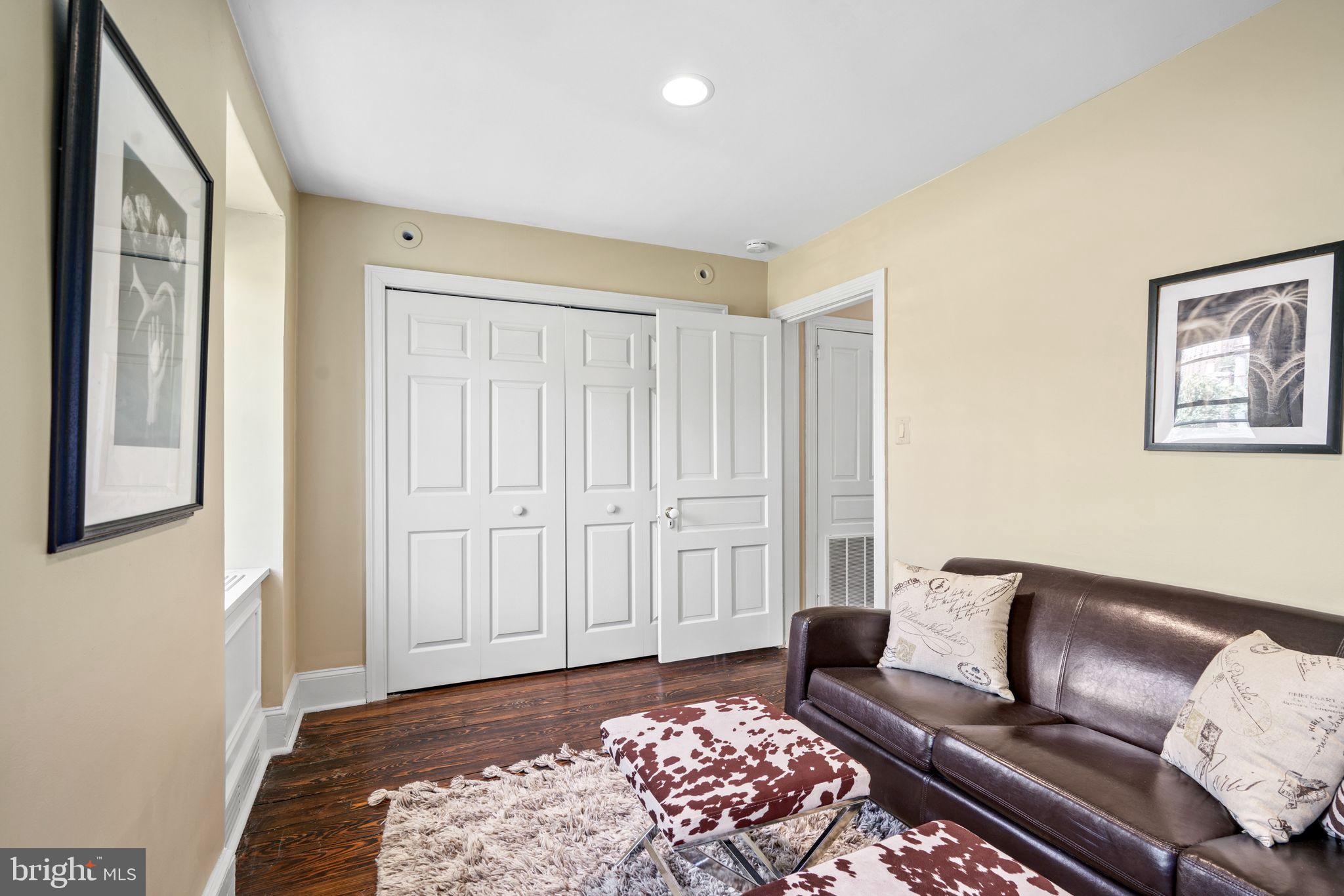 RITTENHOUSE SQUARE - Residential