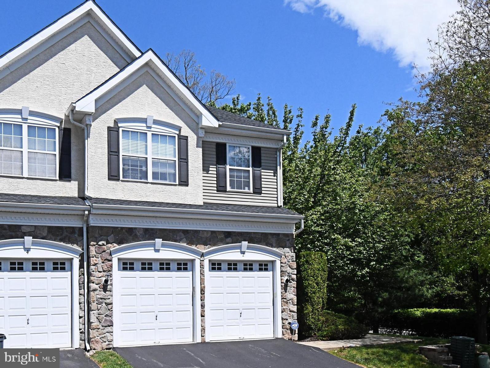 2 LONGVIEW LANE