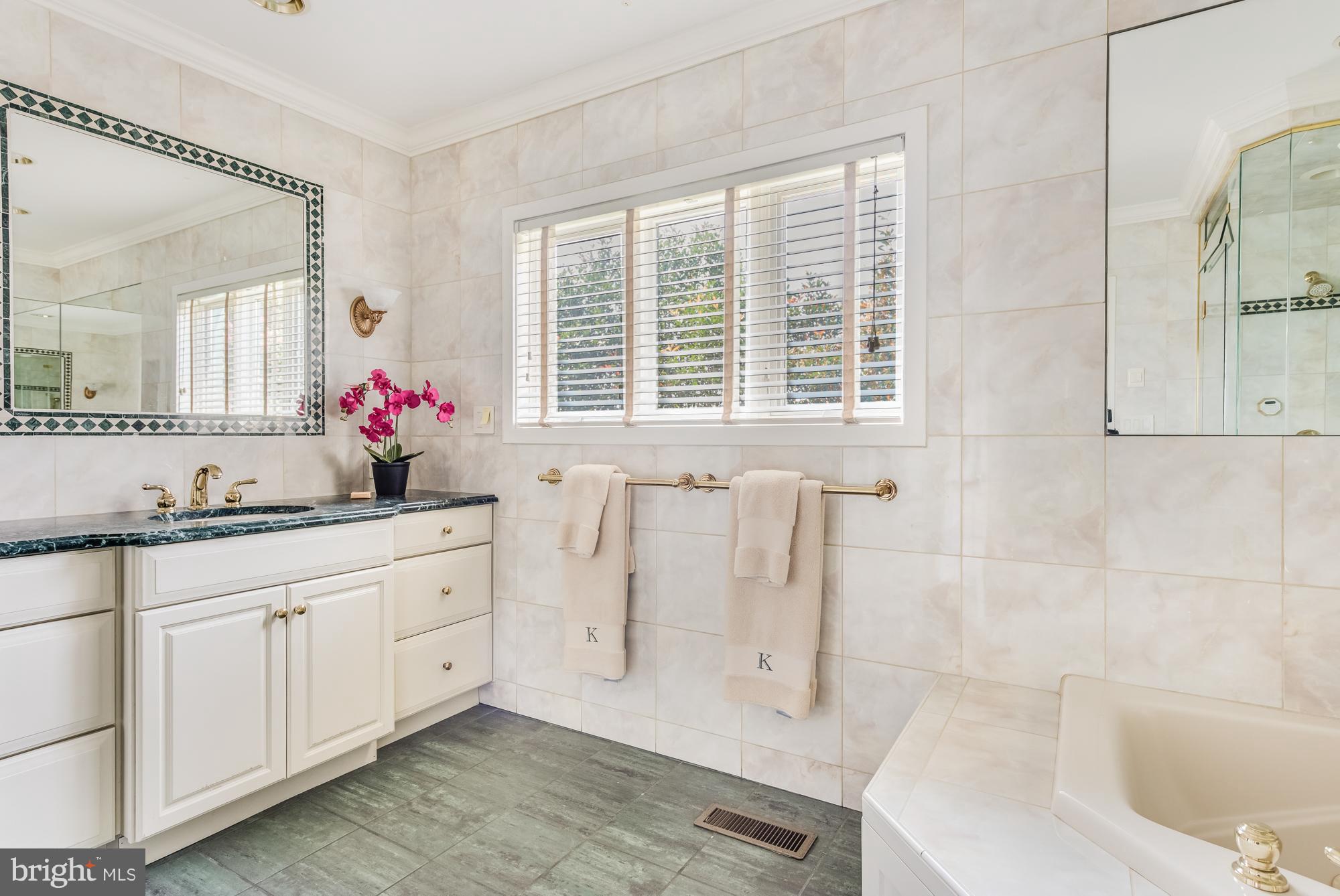 WATERGATE - Residential