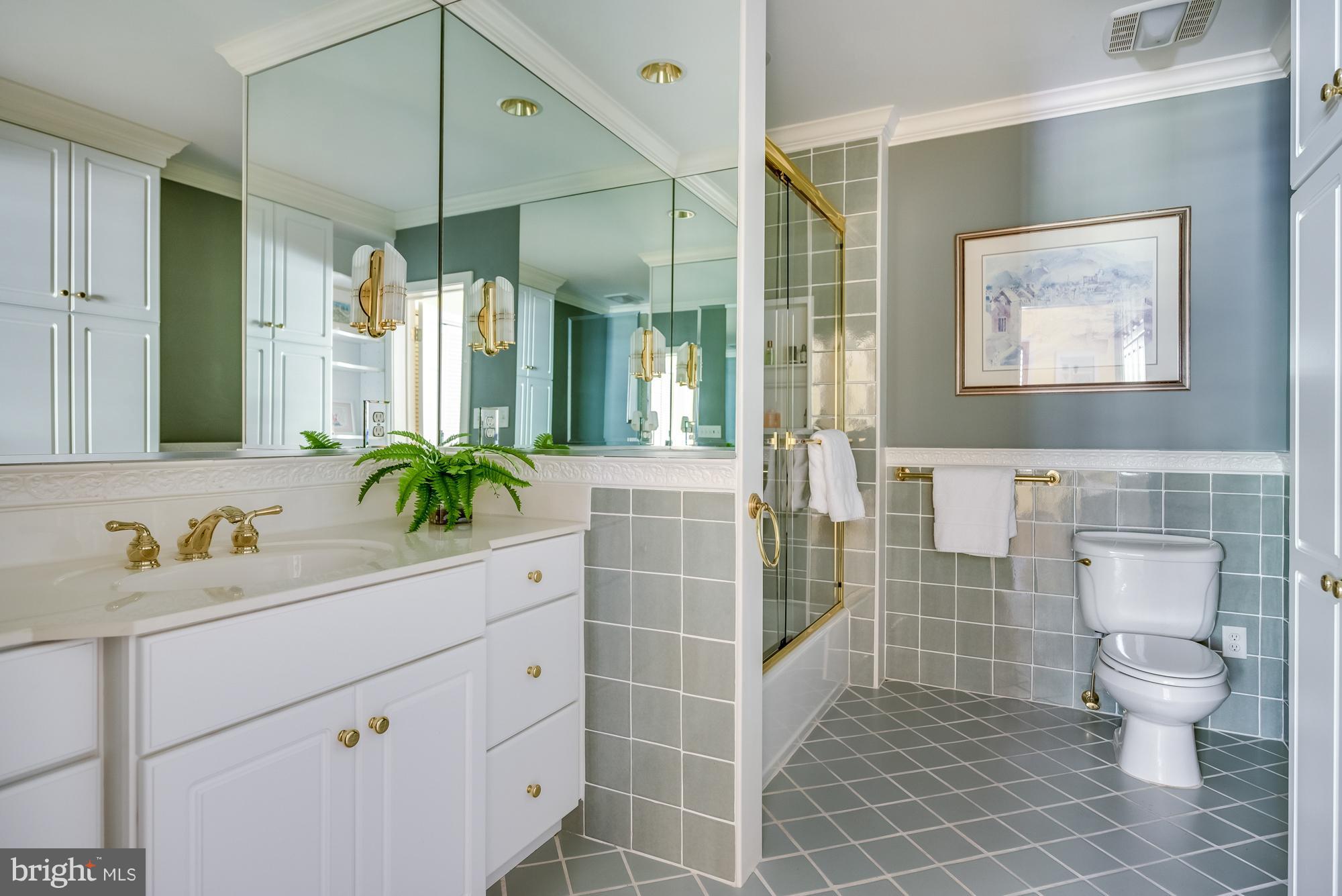 WATERGATE - Residential