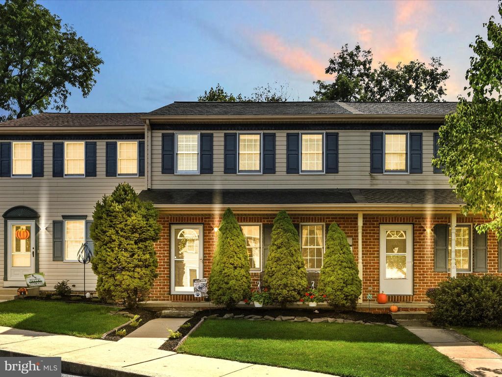 Photo of 6 Michael Court, Ephrata, PA 17522 (MLS # PALA2038944)