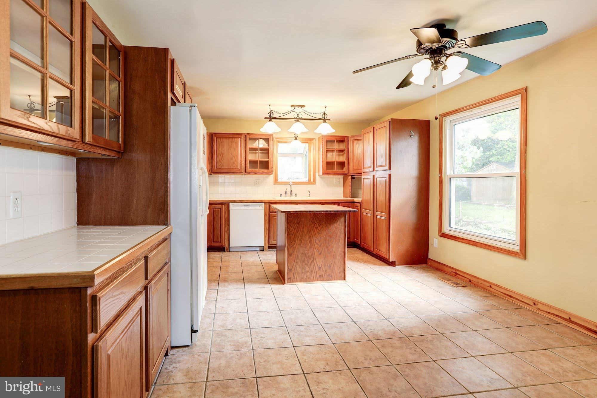 KENSINGTON ESTATES - Residential