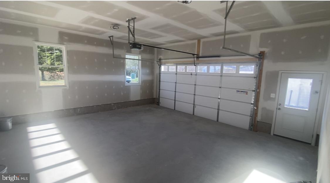 MEADOWS OF SLEEPY CREEK - Residential