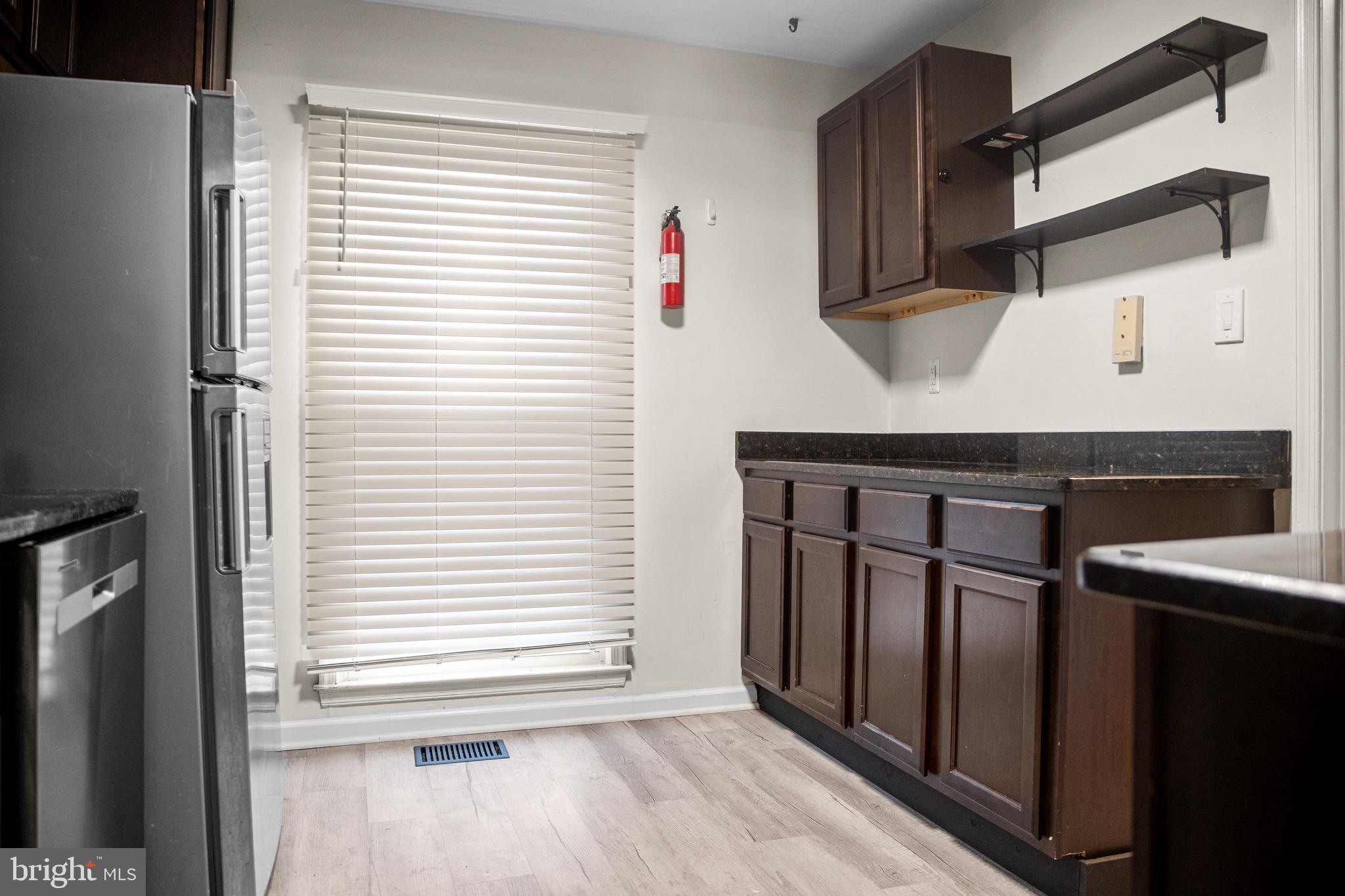 BELLE AMI CONDO-PHASE 1> - Residential Lease