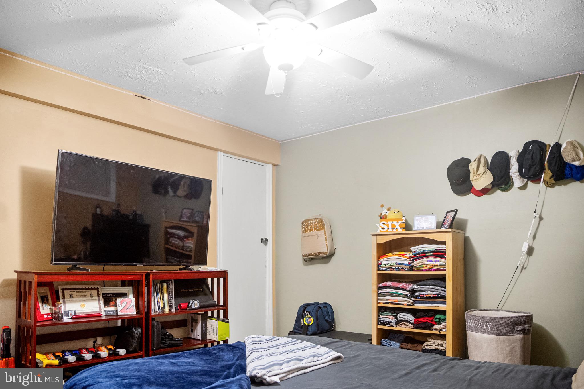 BELLE AMI CONDO-PHASE 1> - Residential Lease