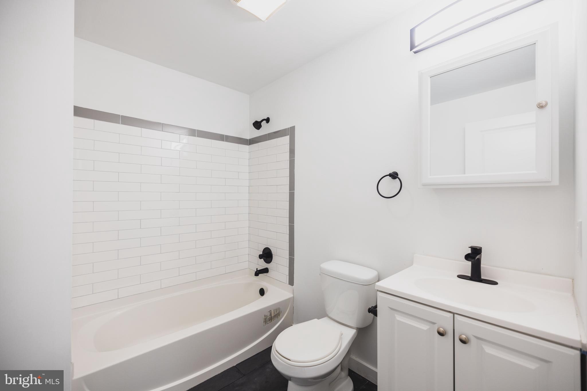 UNIVERSITY CITY - Residential Lease