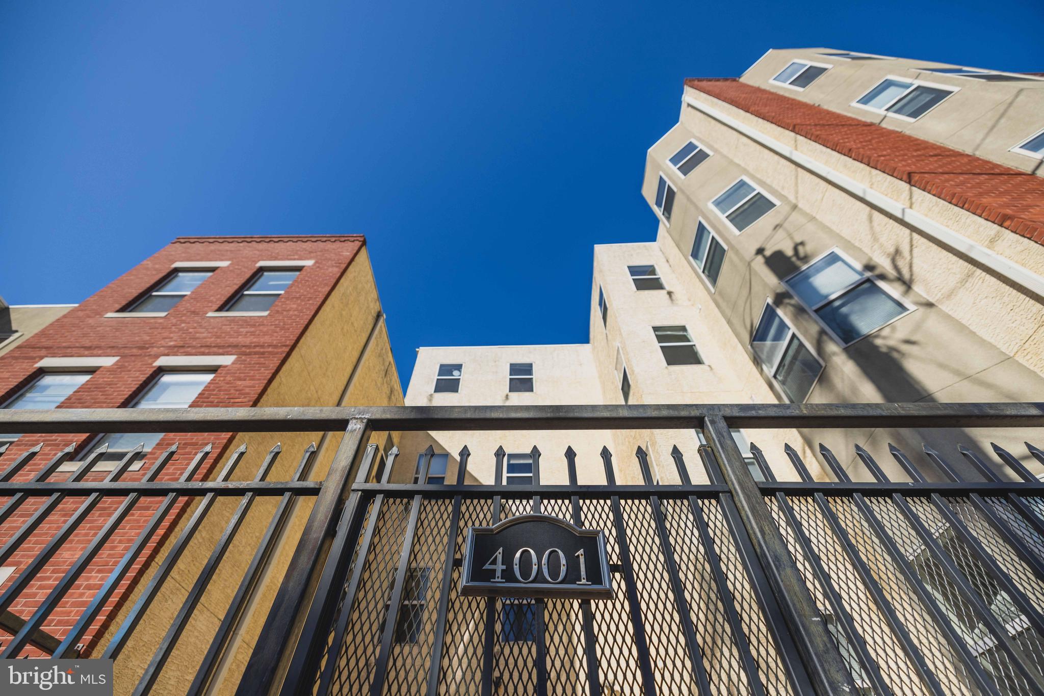 UNIVERSITY CITY - Residential Lease