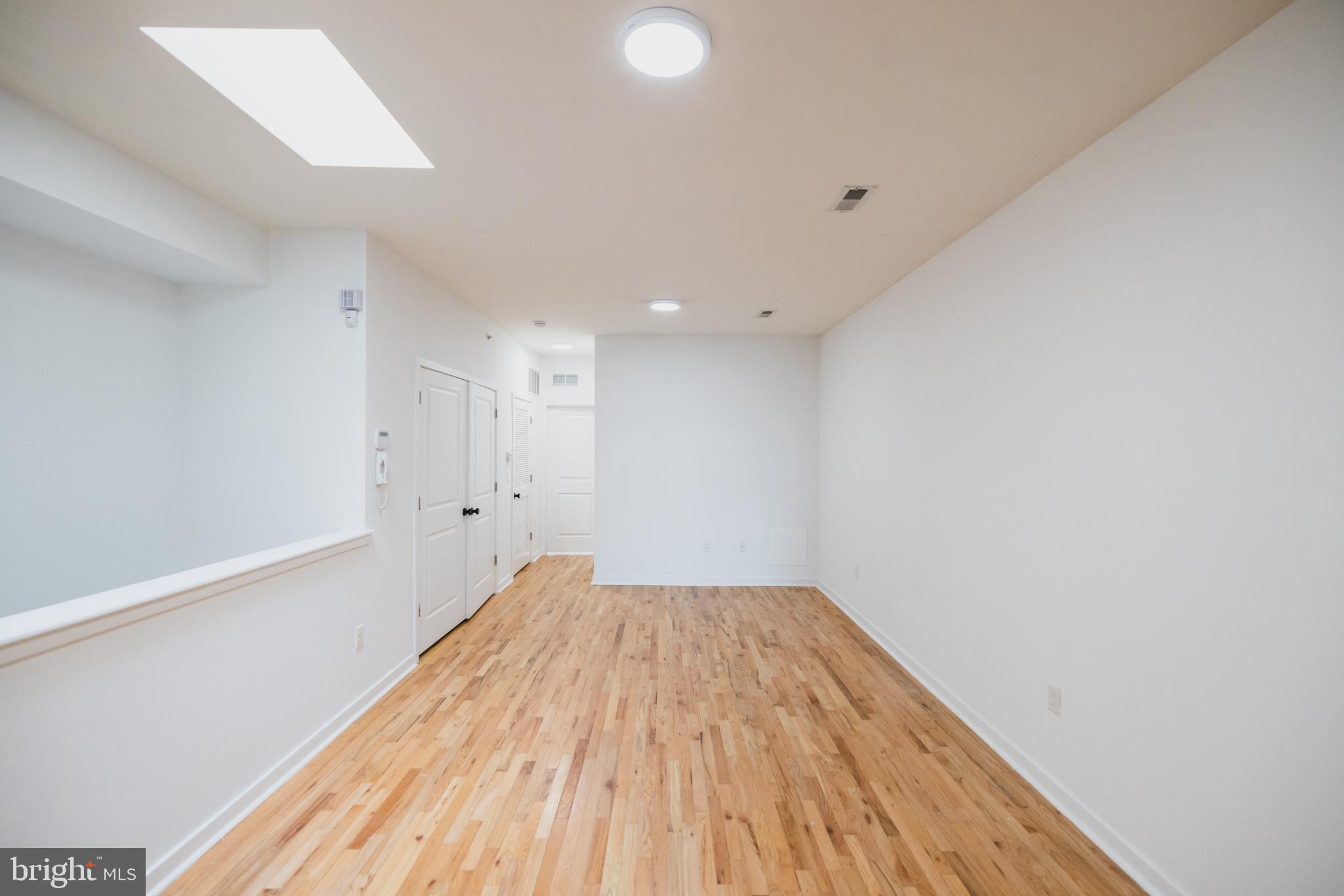 UNIVERSITY CITY - Residential Lease