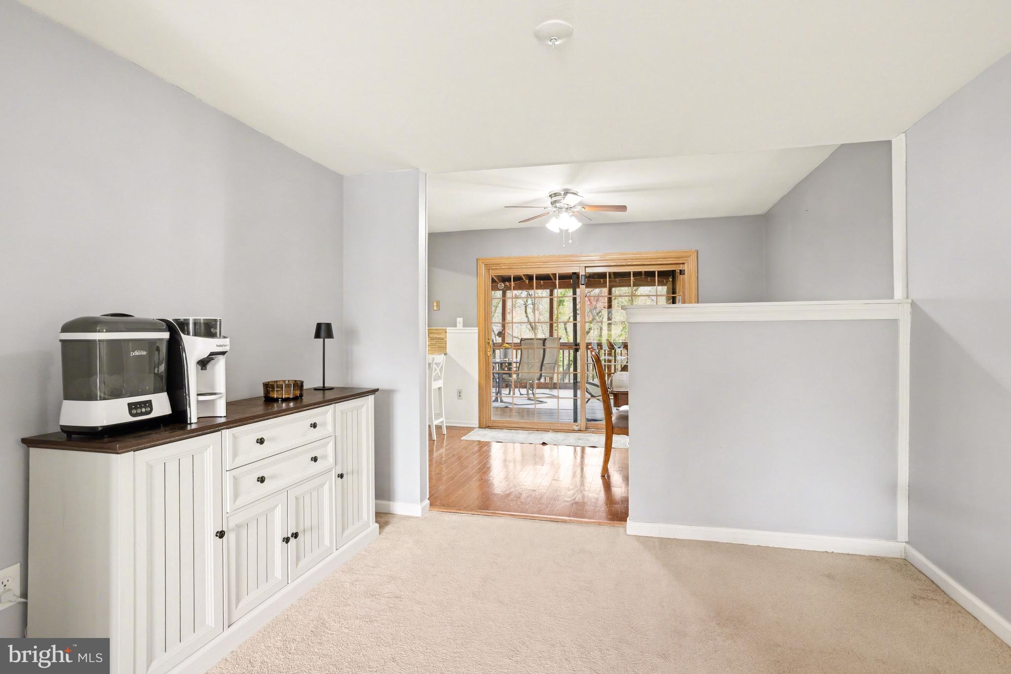 SEVEN COURTS - Residential