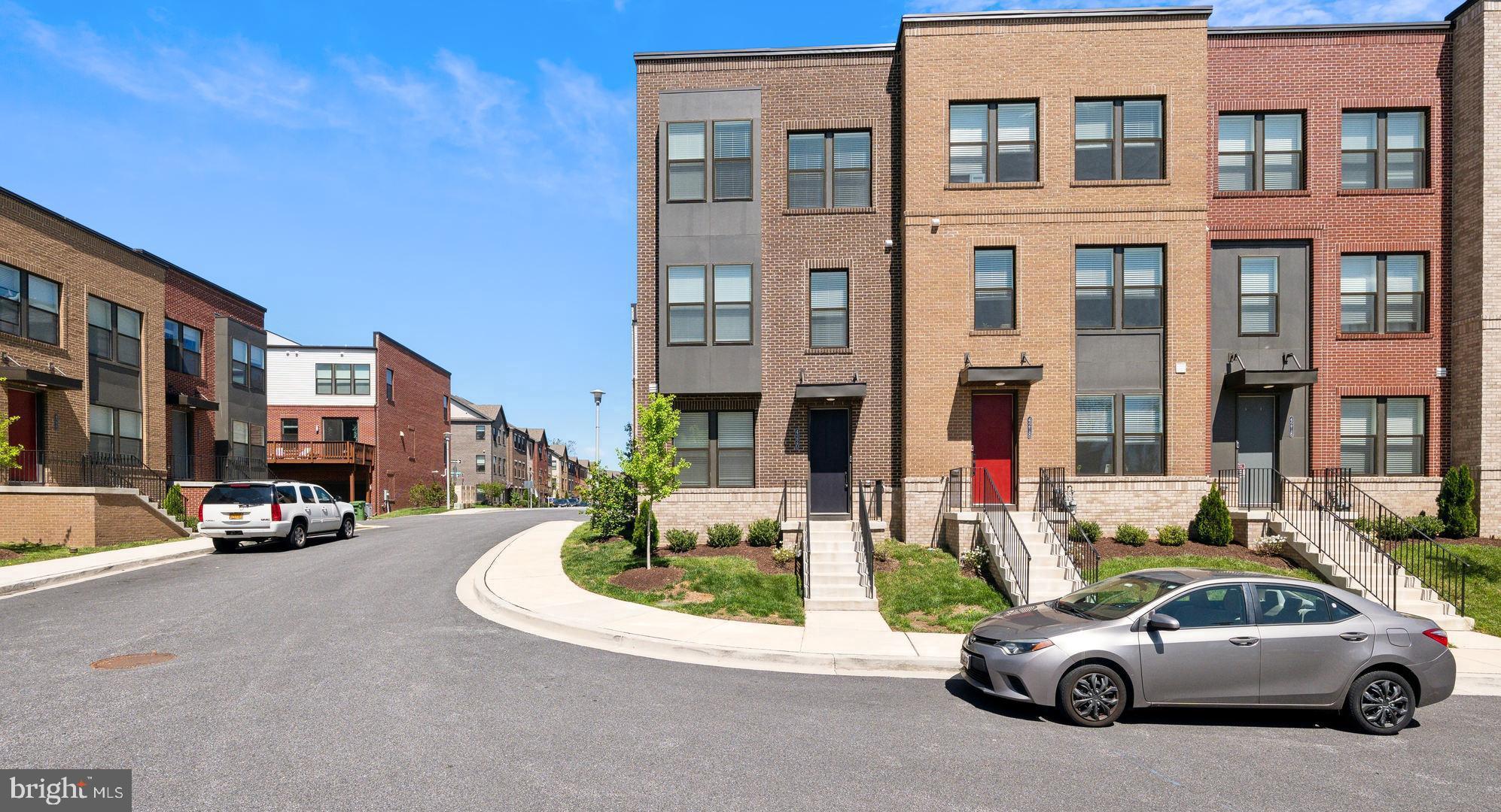 MEDFIELD - Residential