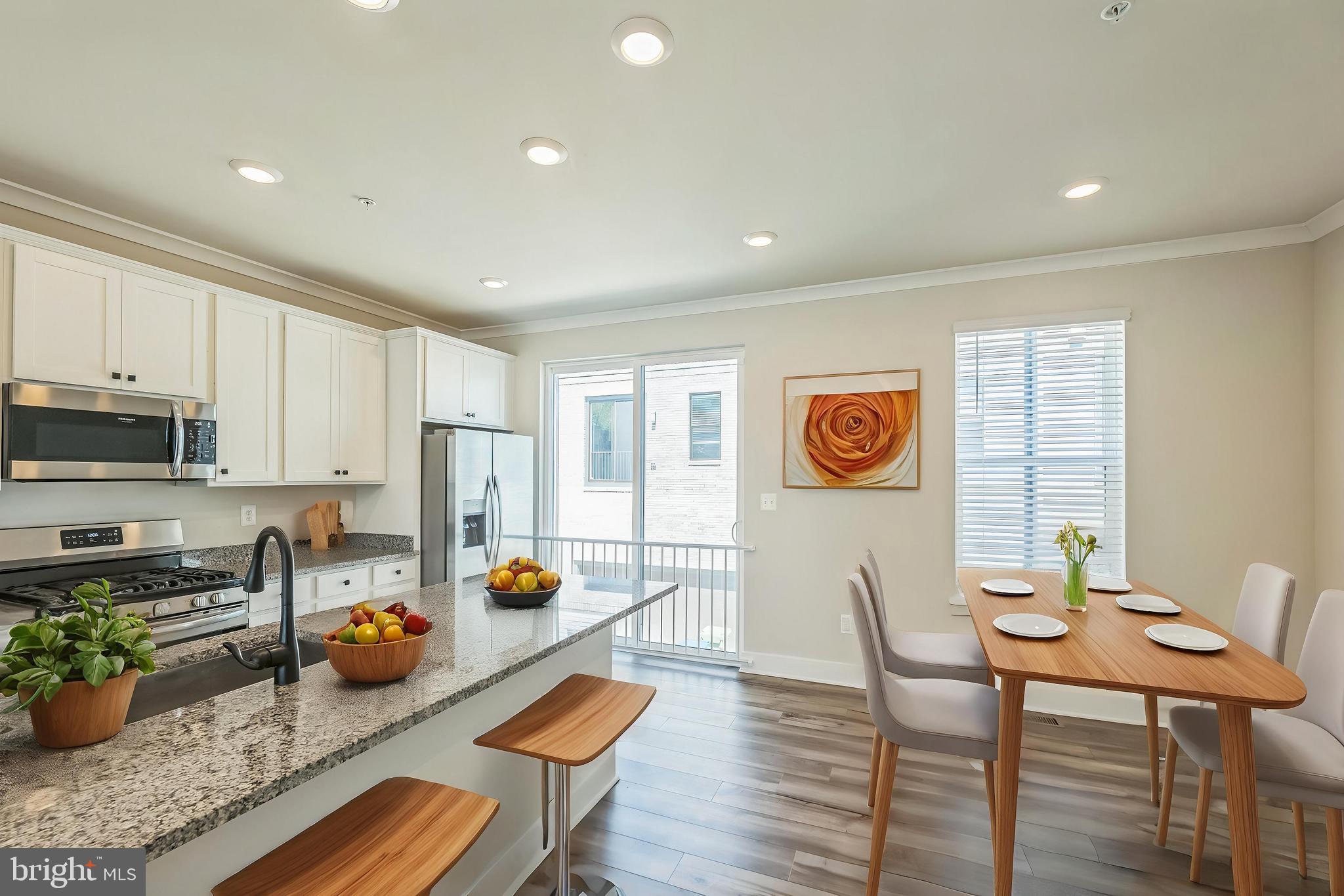 MEDFIELD - Residential