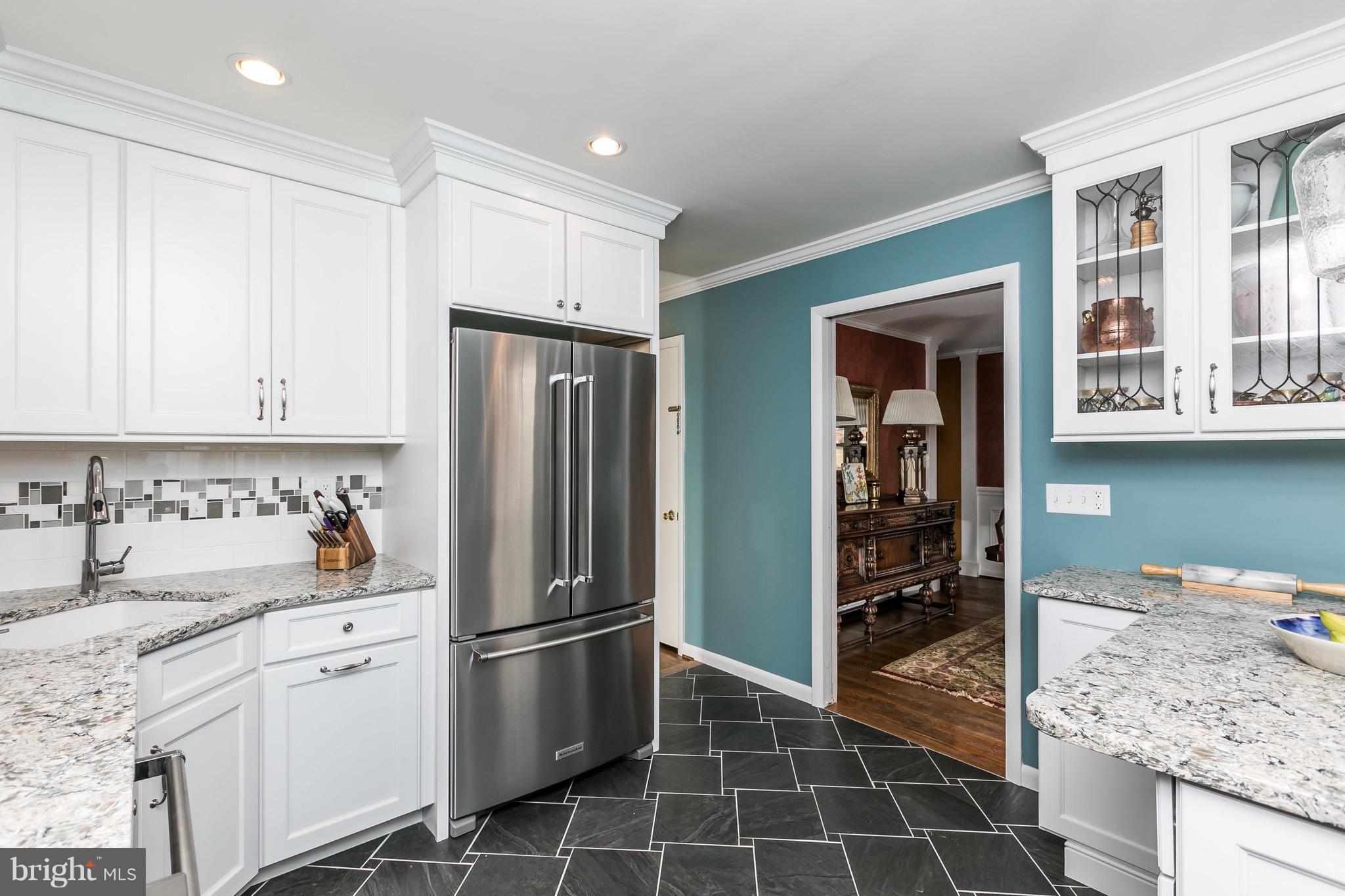 VILLA VUE EAST - Residential