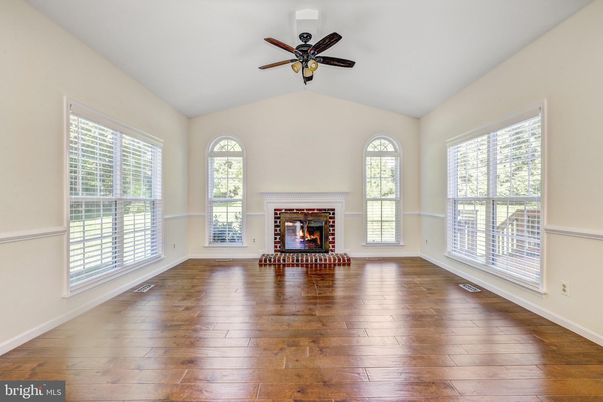 HUNTERS RUN - Residential