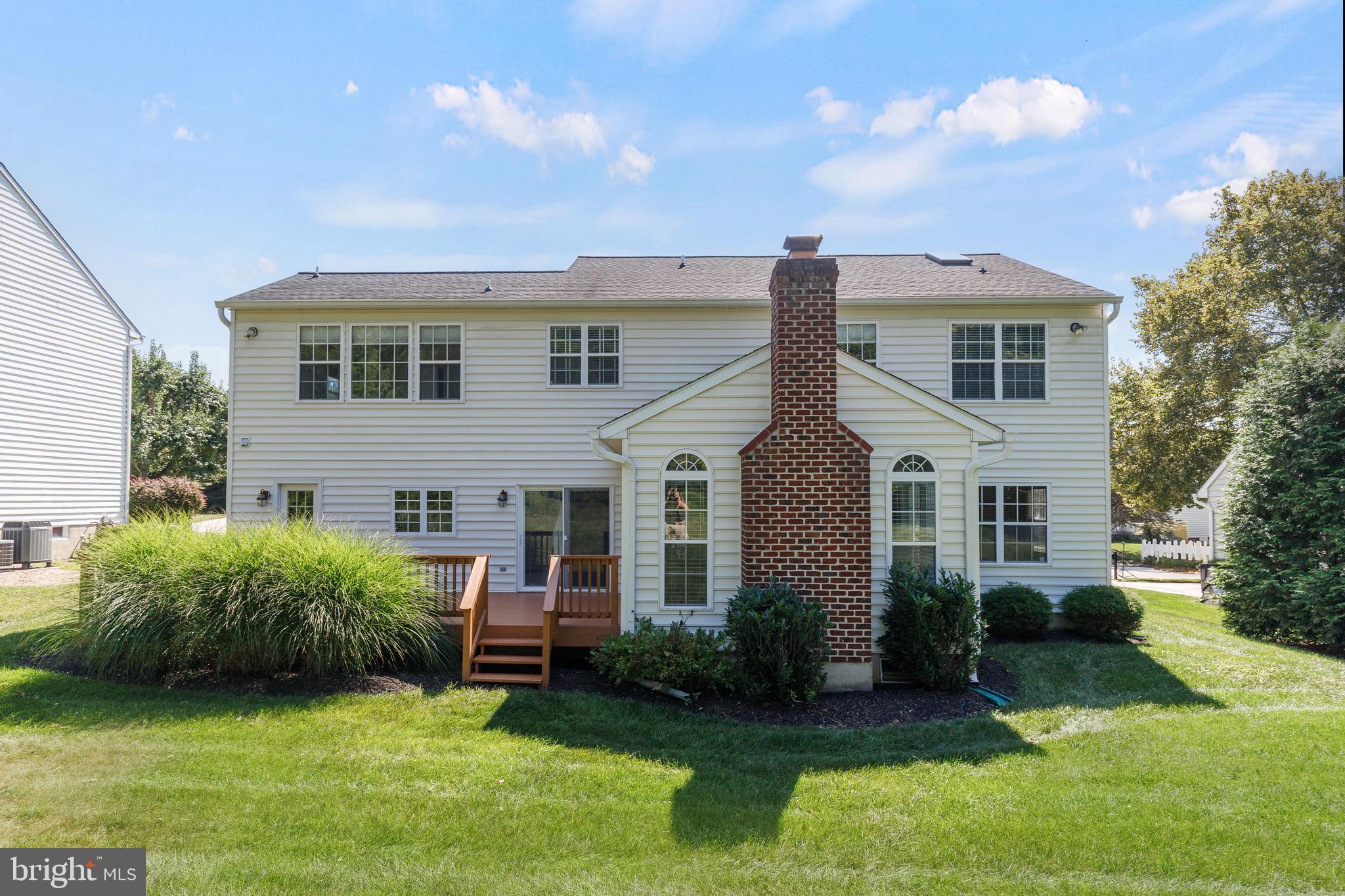 HUNTERS RUN - Residential