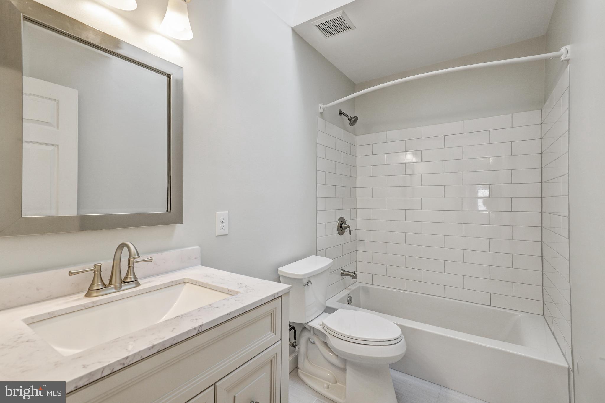 HUNTERS RUN - Residential