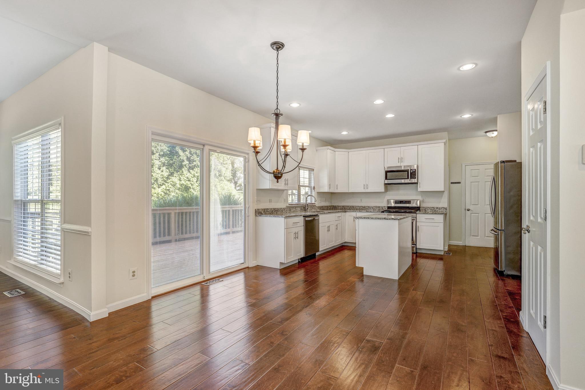 HUNTERS RUN - Residential