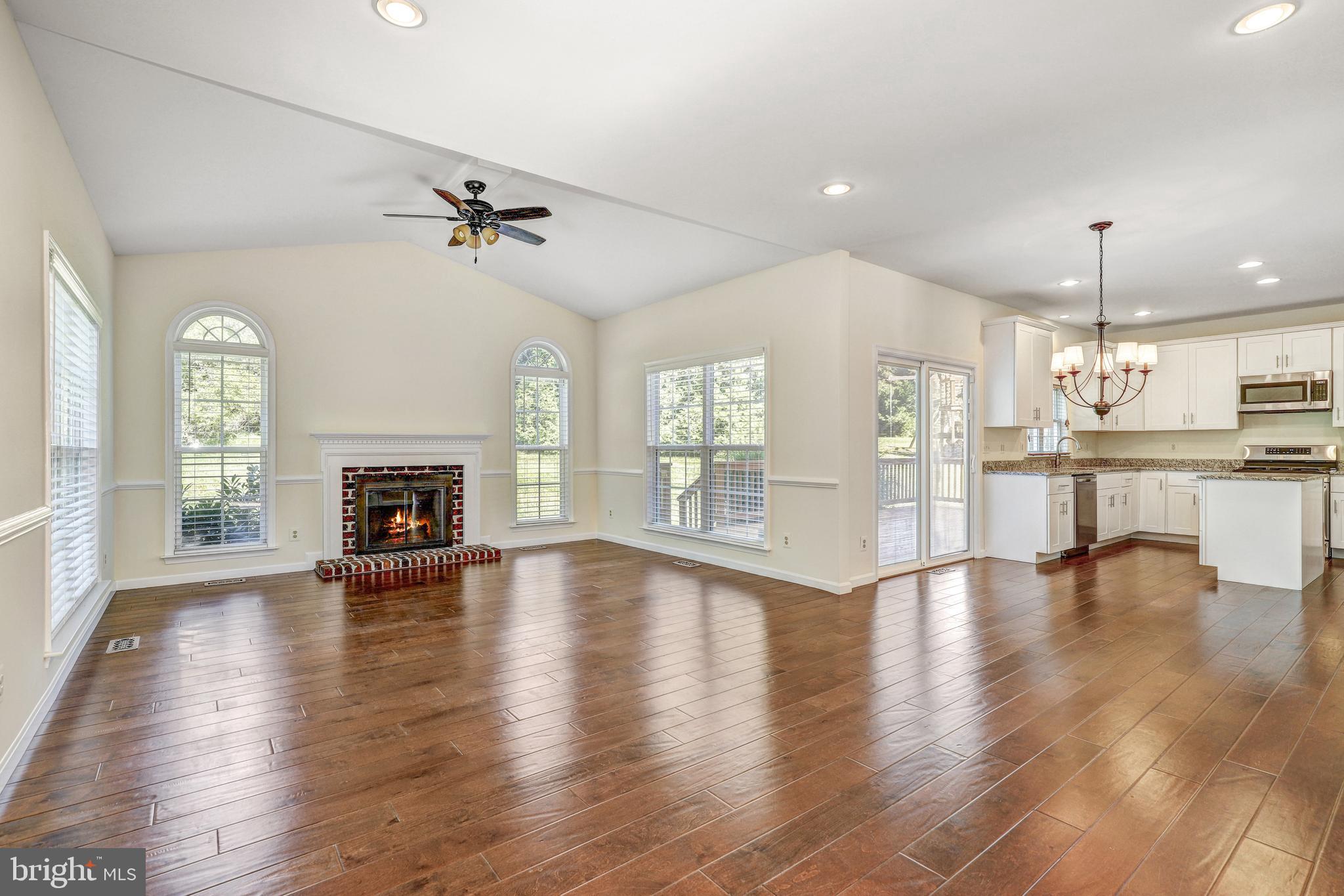 HUNTERS RUN - Residential