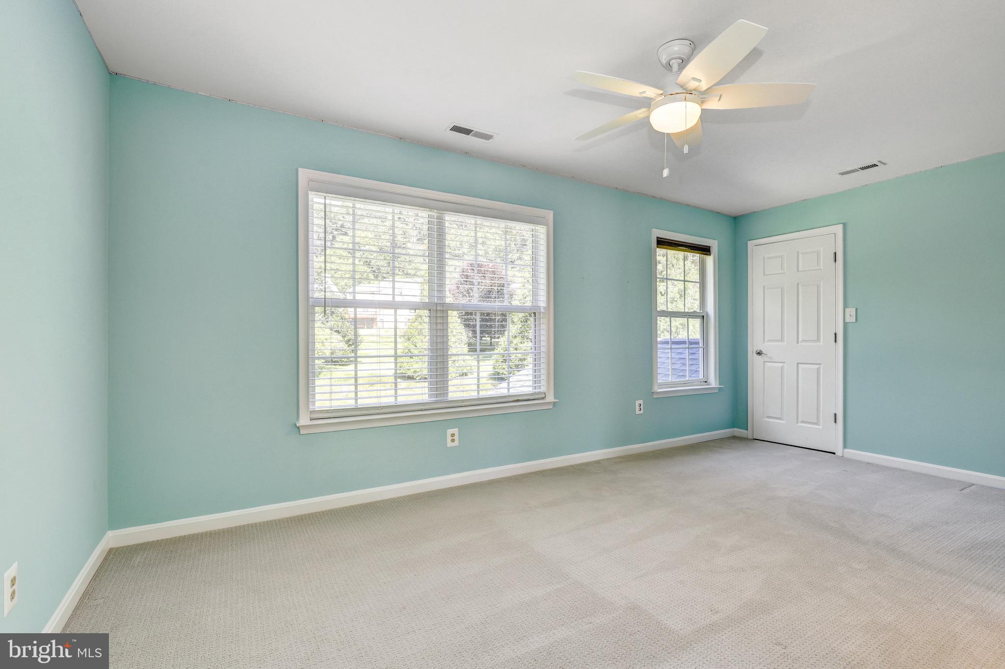 HUNTERS RUN - Residential