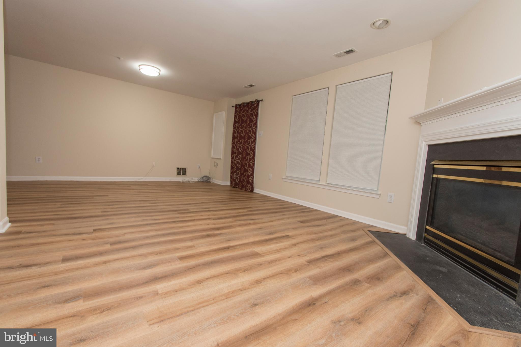 CLOPPERS MILL WEST - Residential Lease