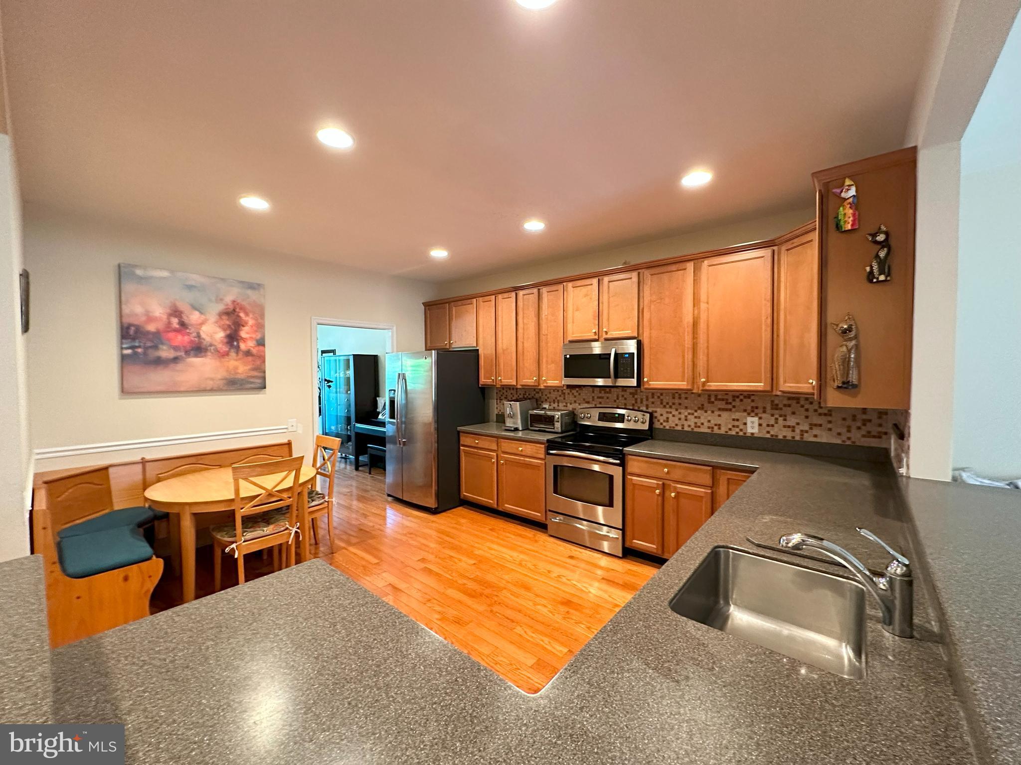 BEDMINSTER SQUARE - Residential Lease