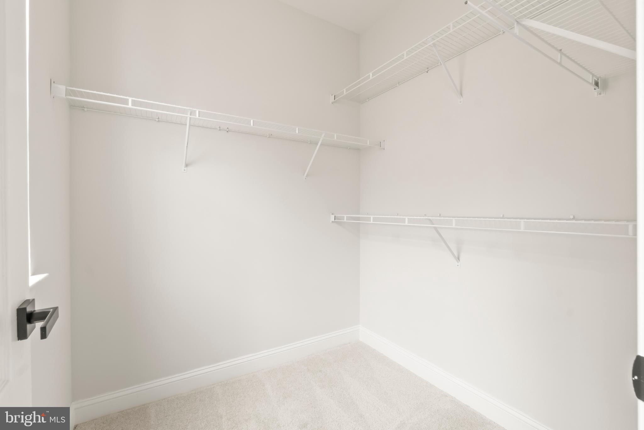 KENTLANDS - Residential