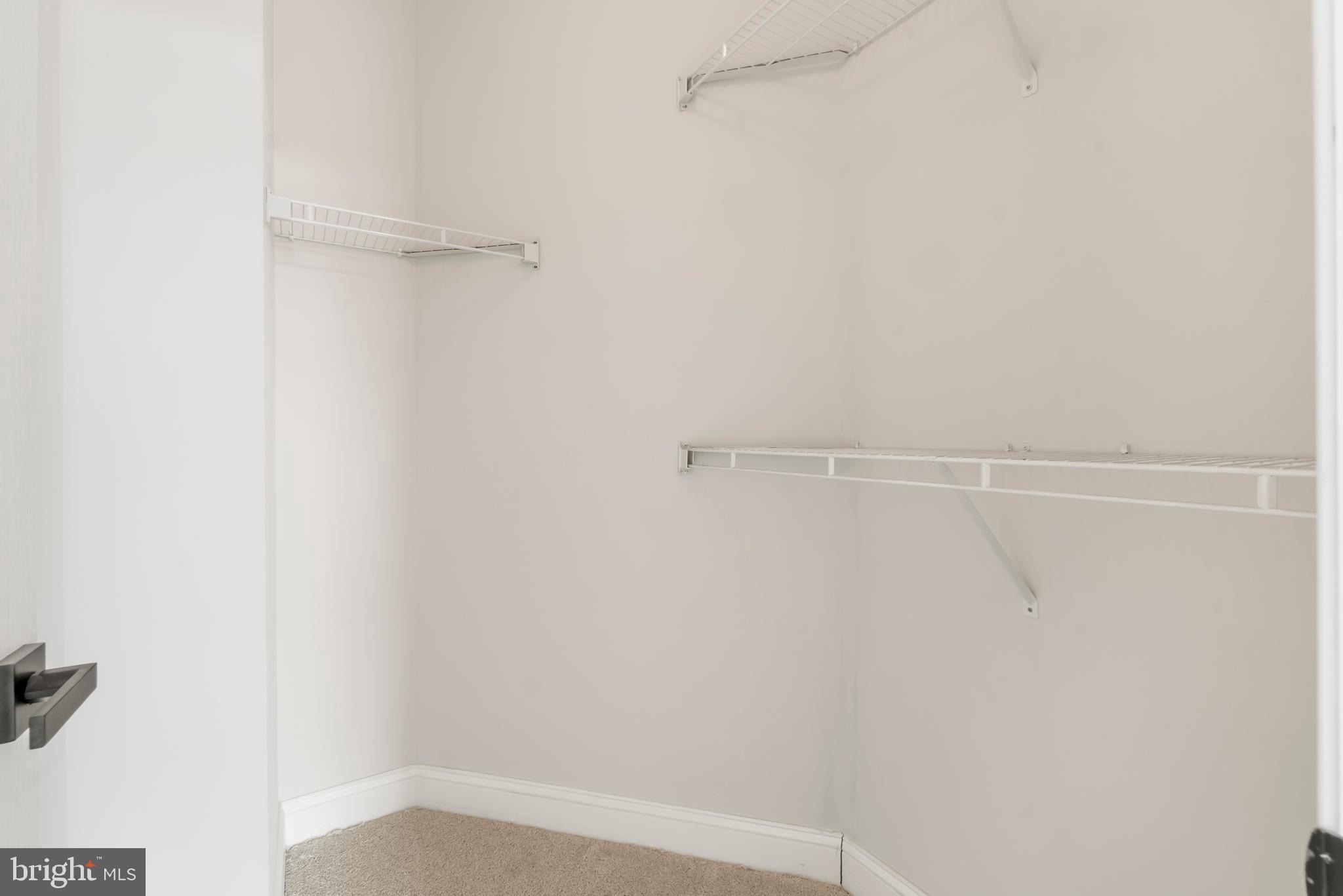 KENTLANDS - Residential