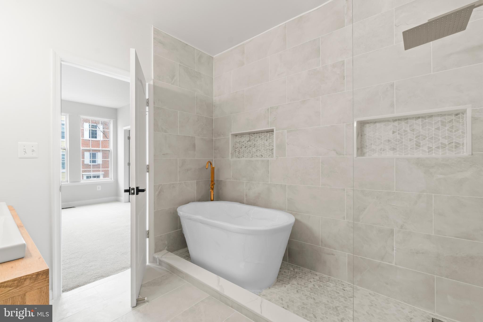 KENTLANDS - Residential