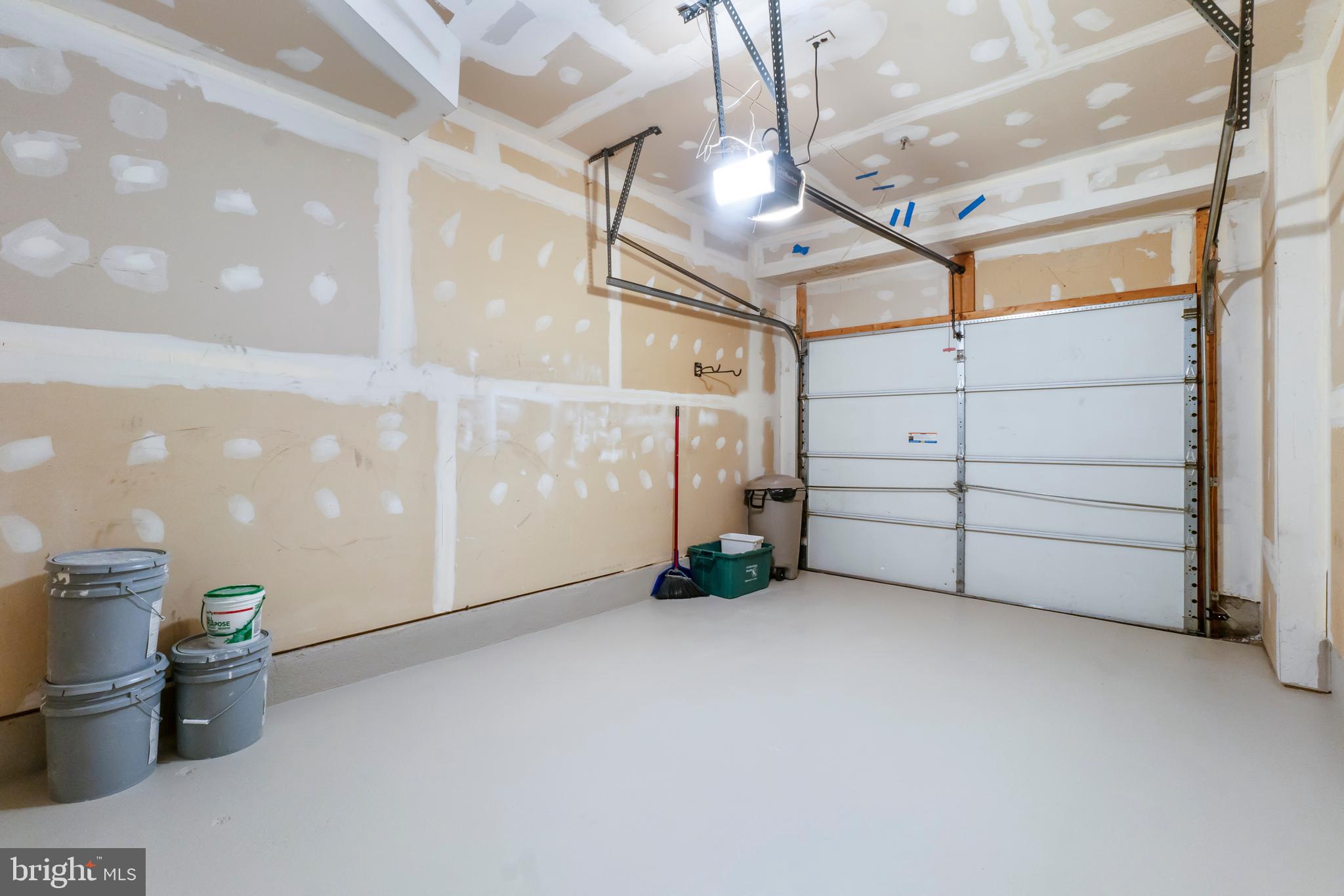 KENTLANDS - Residential