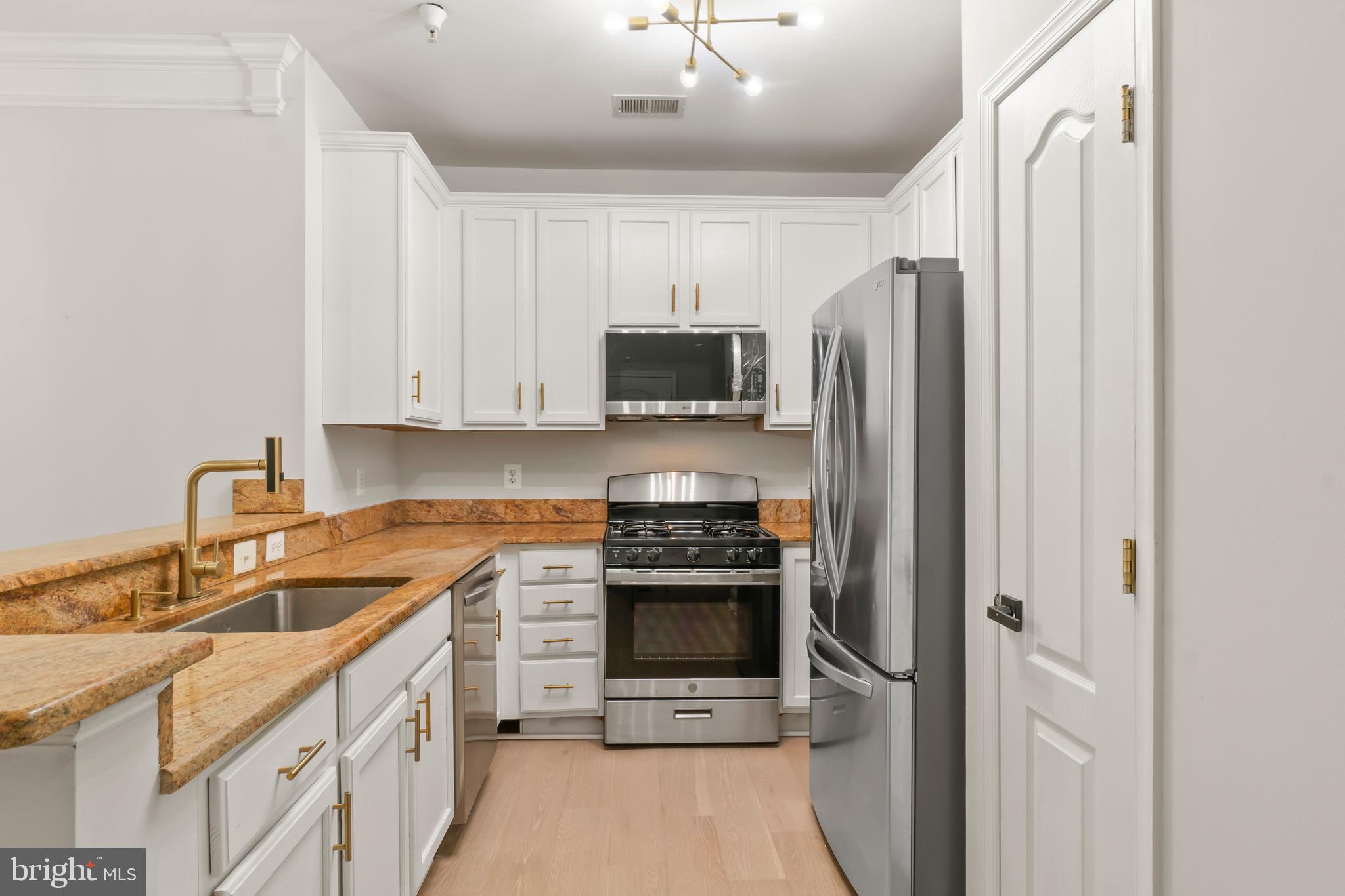 KENTLANDS - Residential