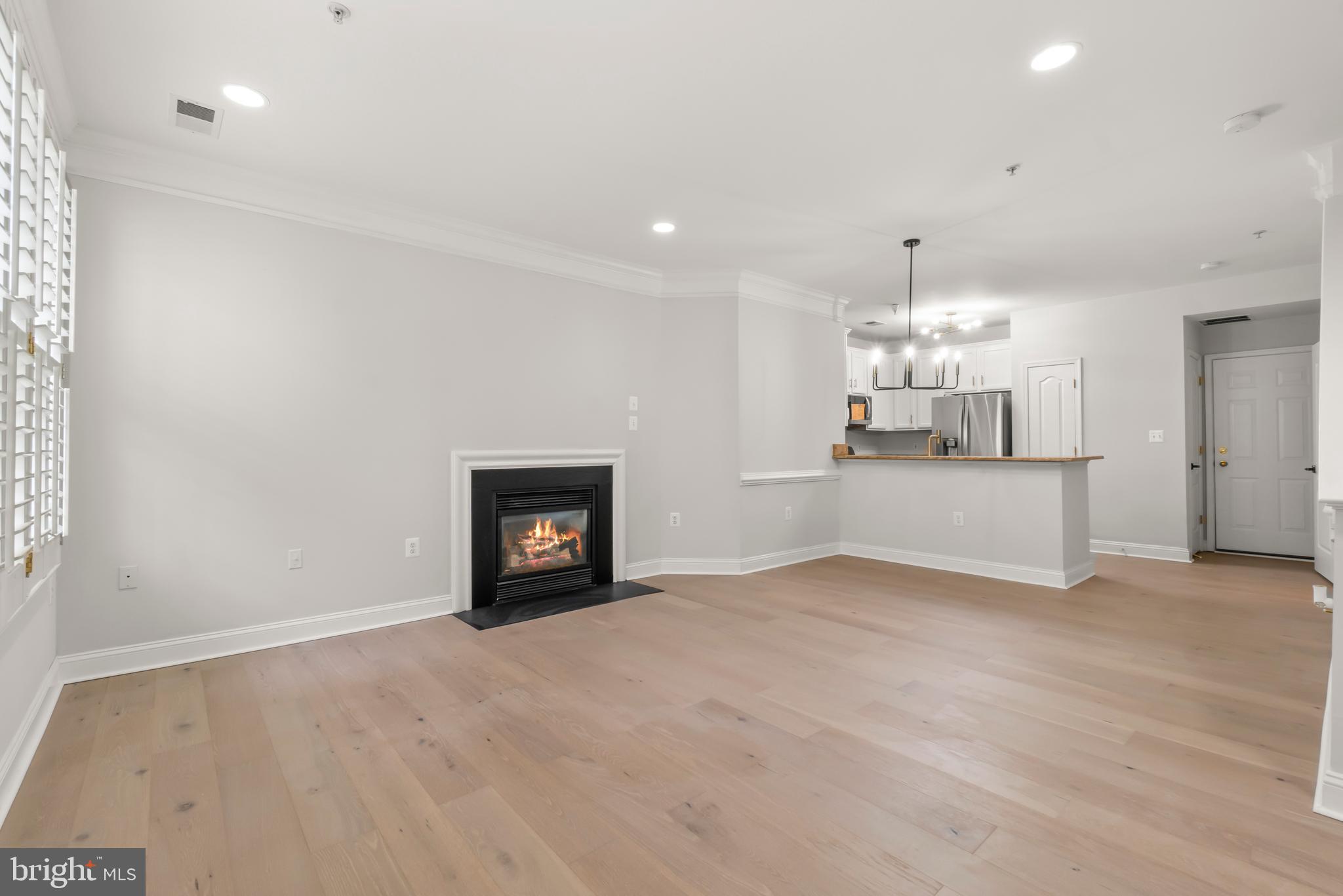 KENTLANDS - Residential