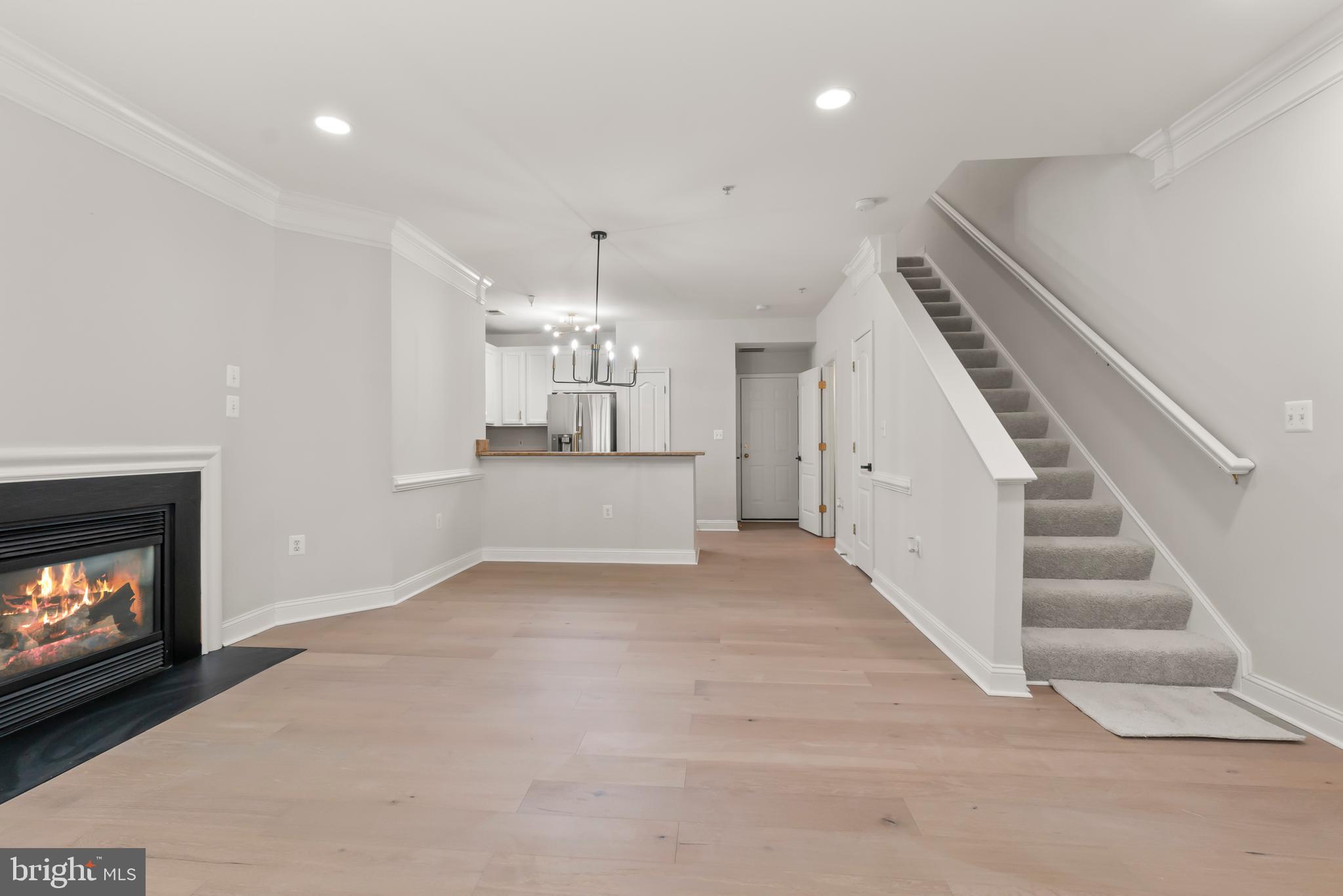 KENTLANDS - Residential