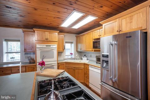 listing image 80
