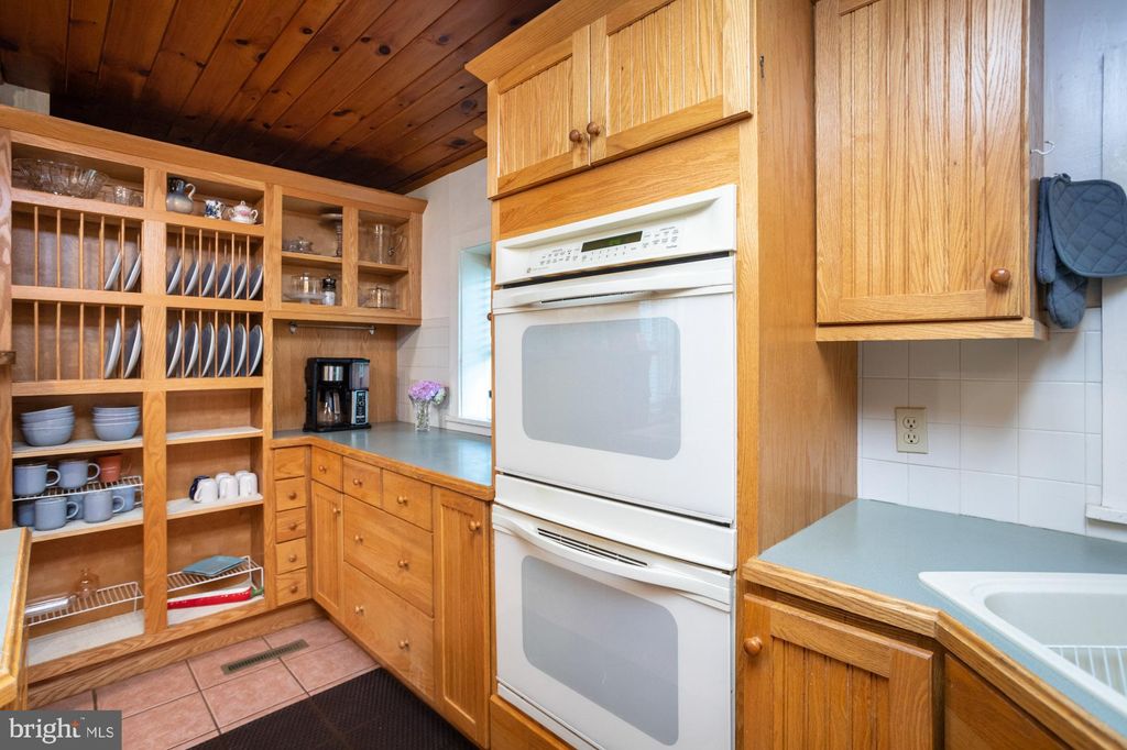 listing image 84