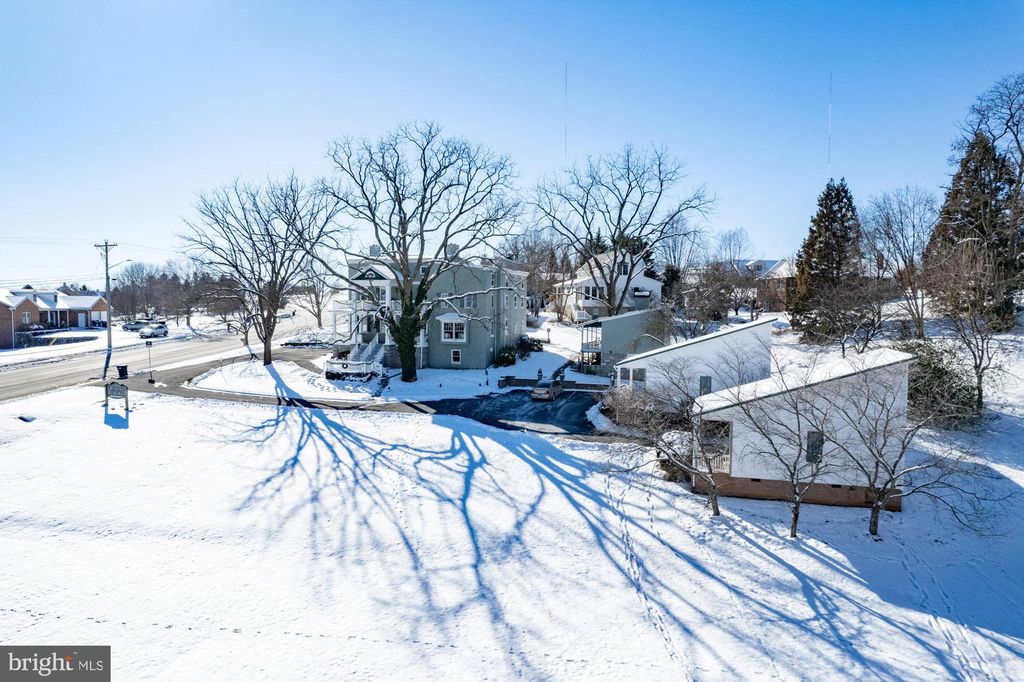 listing image 122