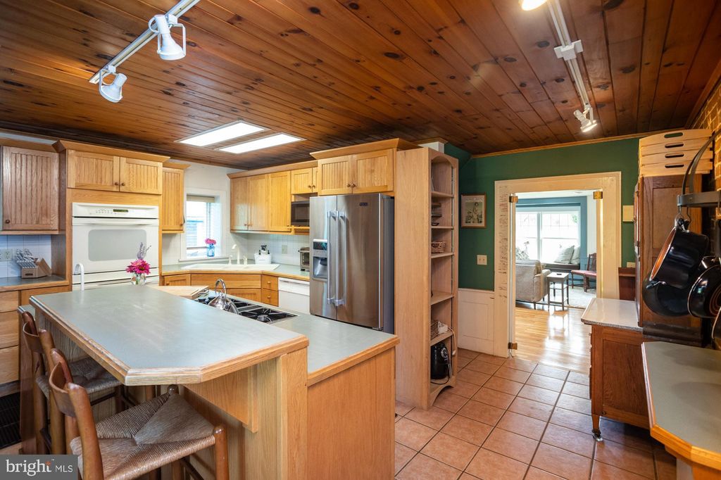 listing image 79