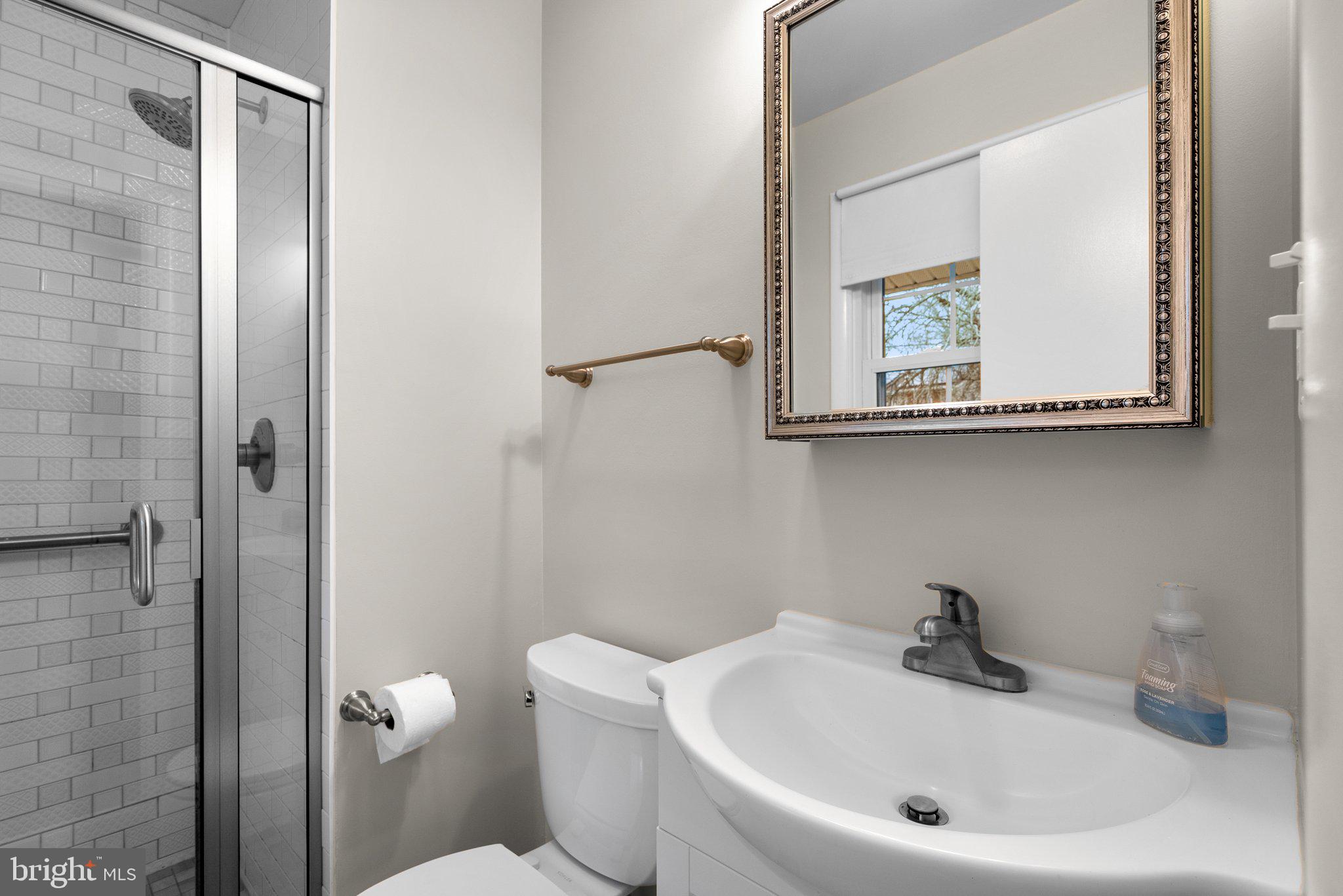 HILLMEADE MANOR - Residential