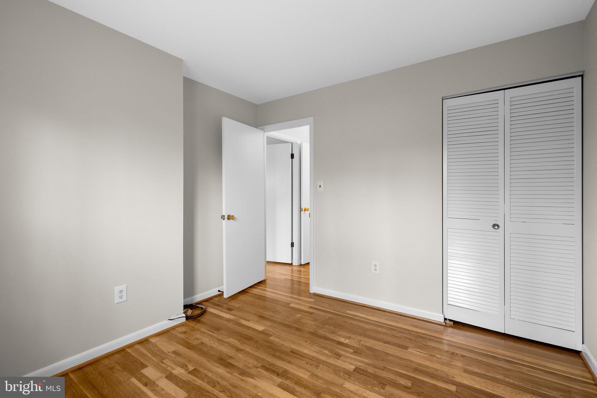 HILLMEADE MANOR - Residential