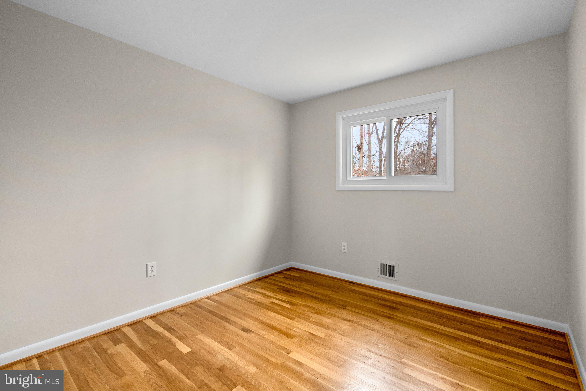 HILLMEADE MANOR - Residential