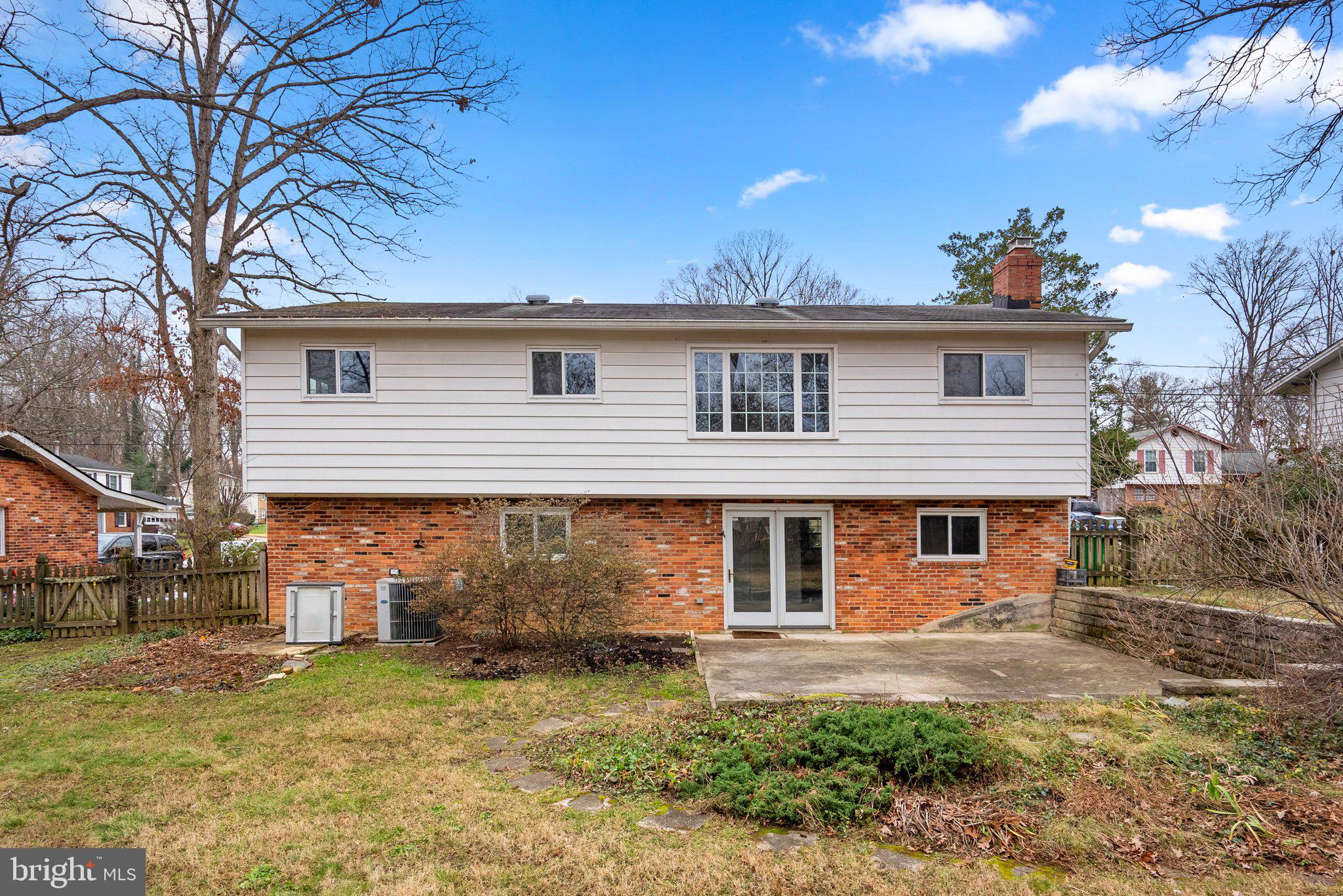 HILLMEADE MANOR - Residential