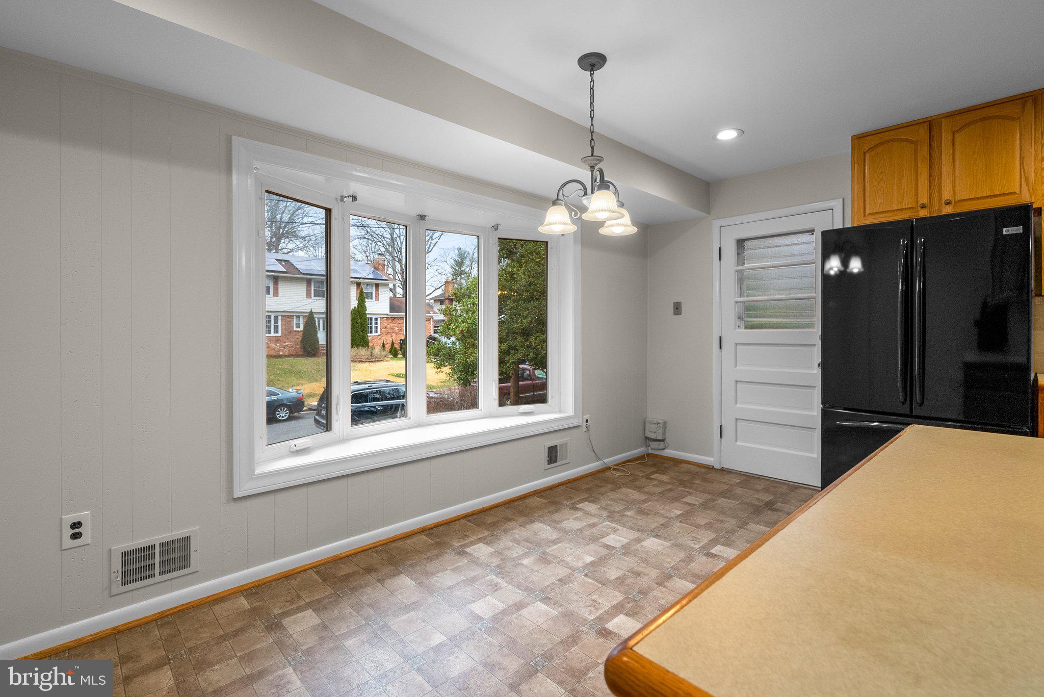 HILLMEADE MANOR - Residential