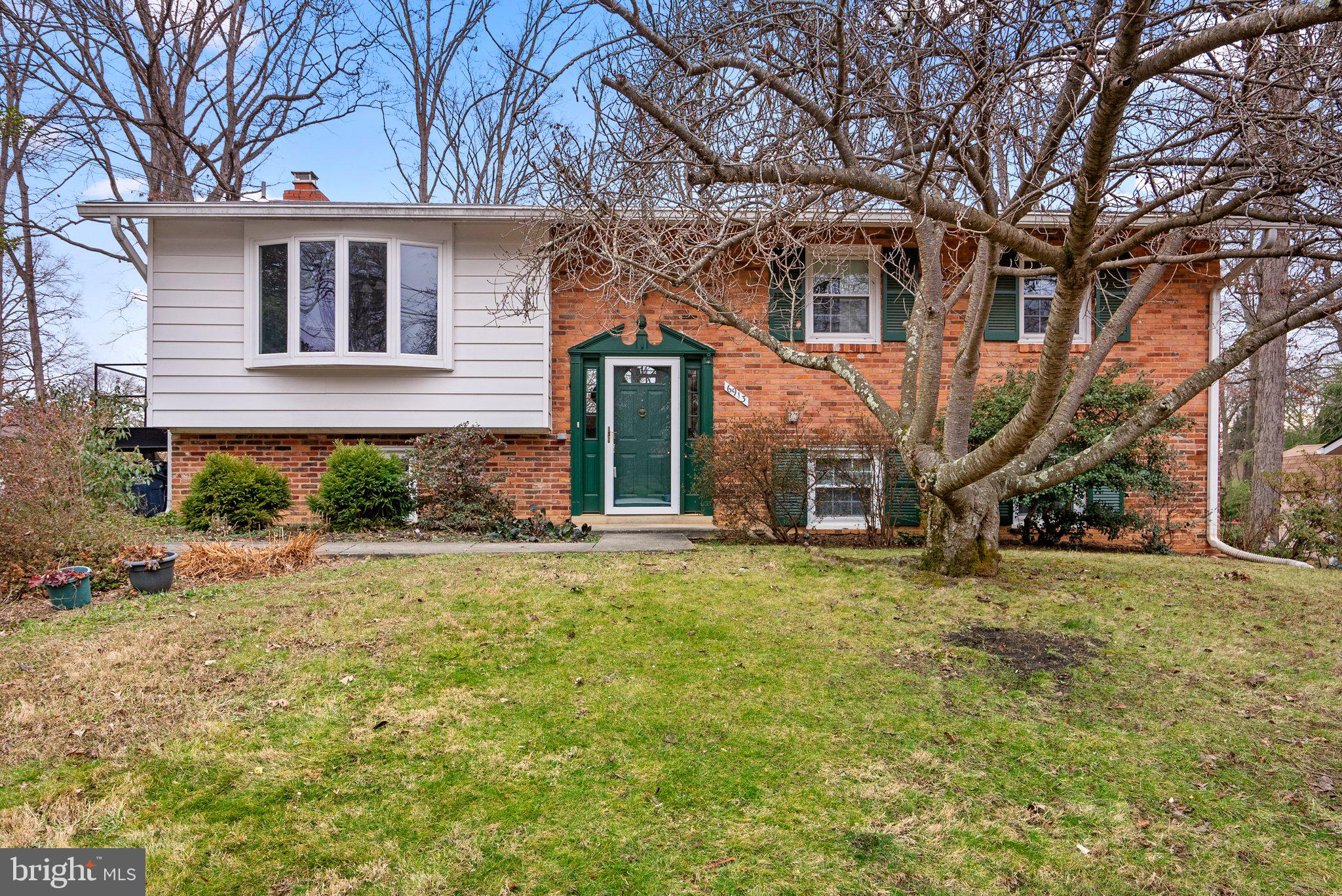 HILLMEADE MANOR - Residential