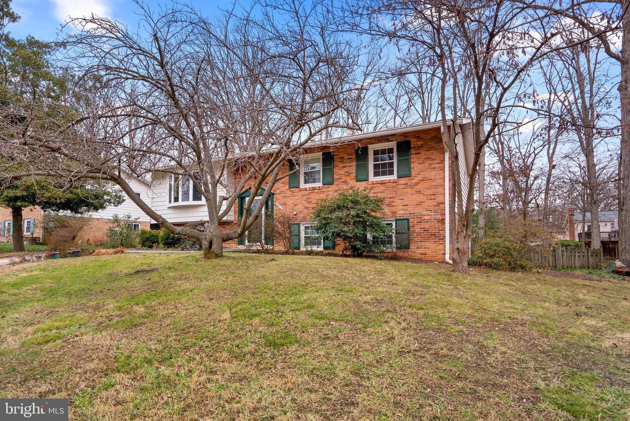 HILLMEADE MANOR - Residential