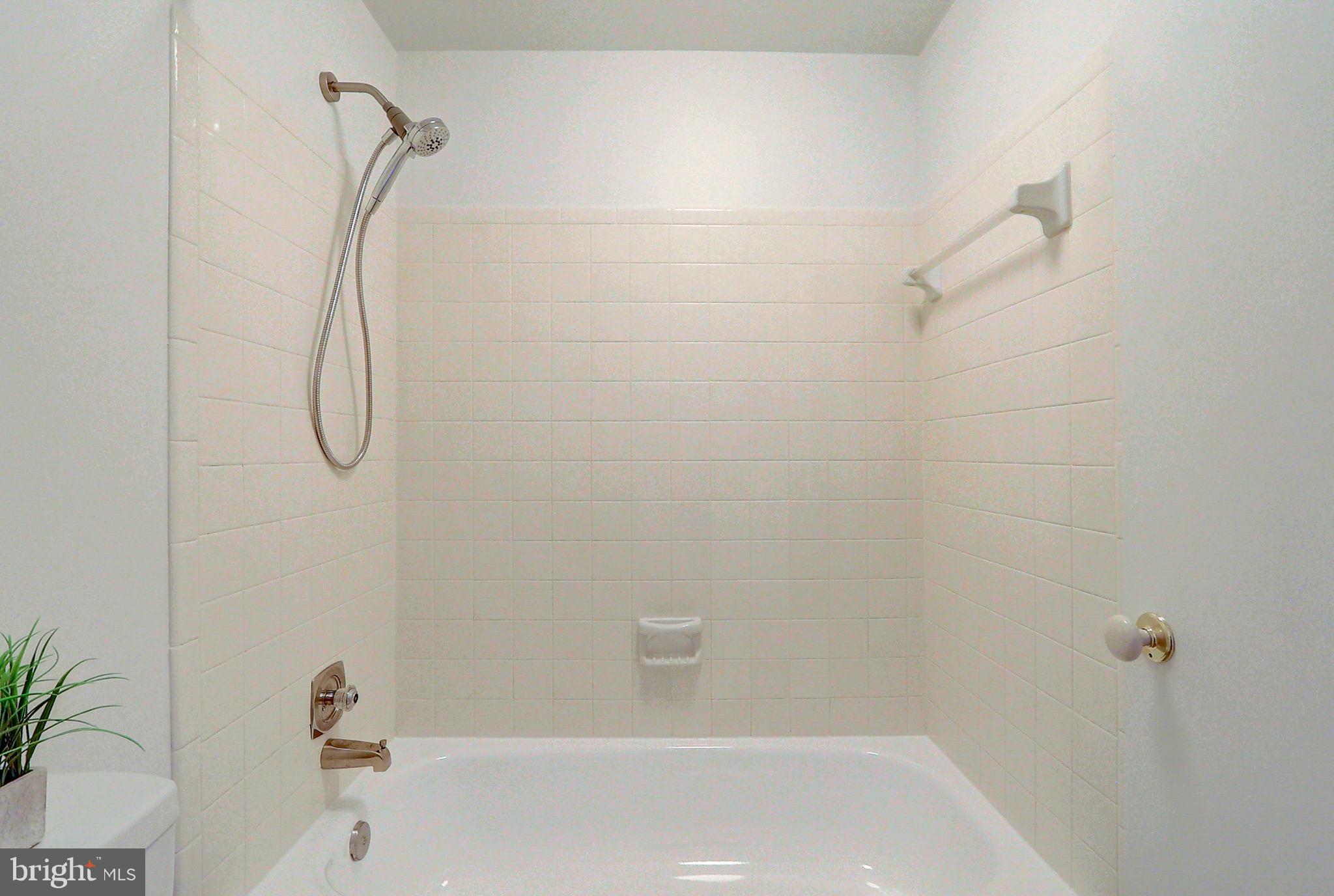 HIDEAWAY HILL - Residential