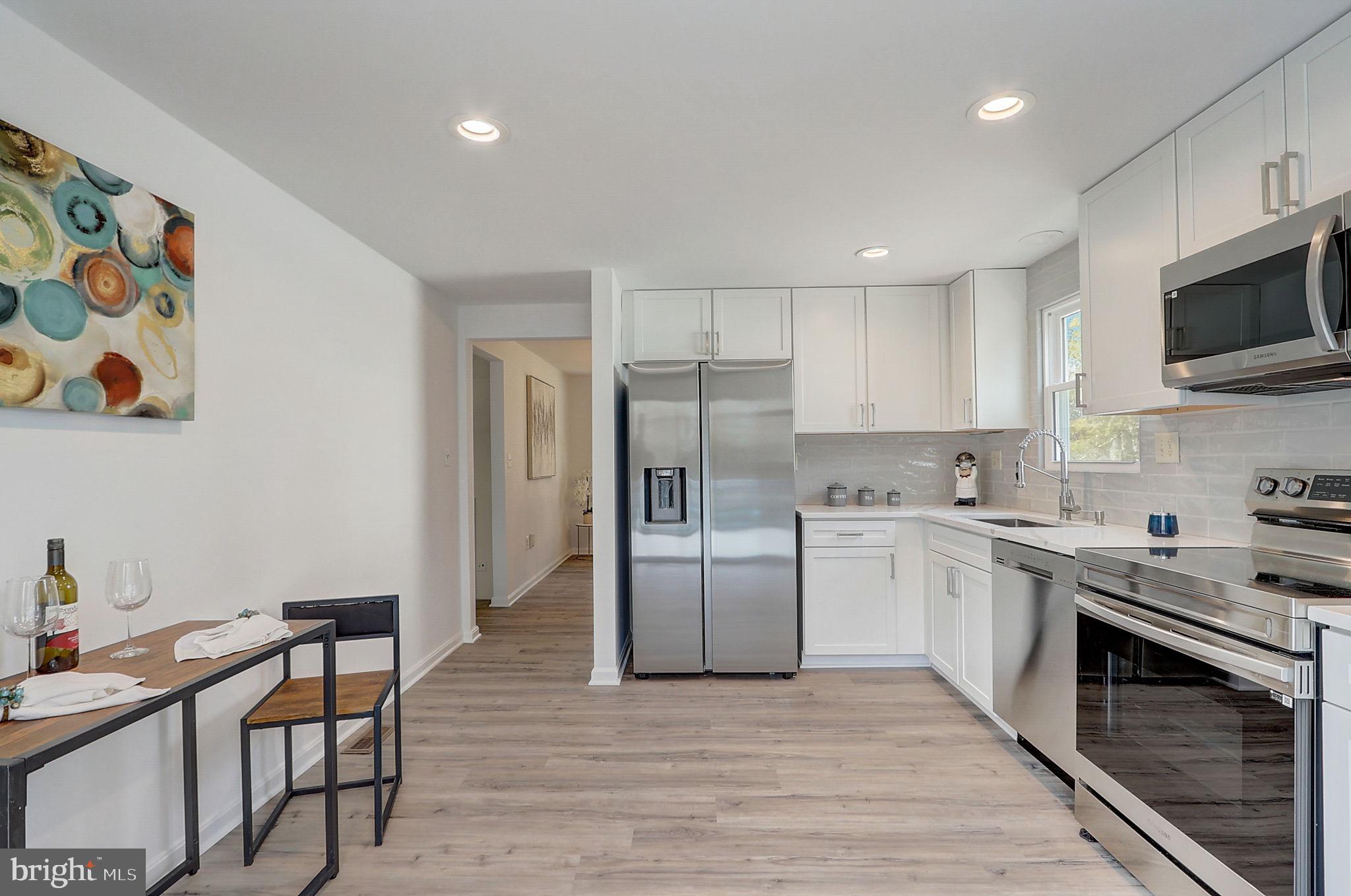 HIDEAWAY HILL - Residential