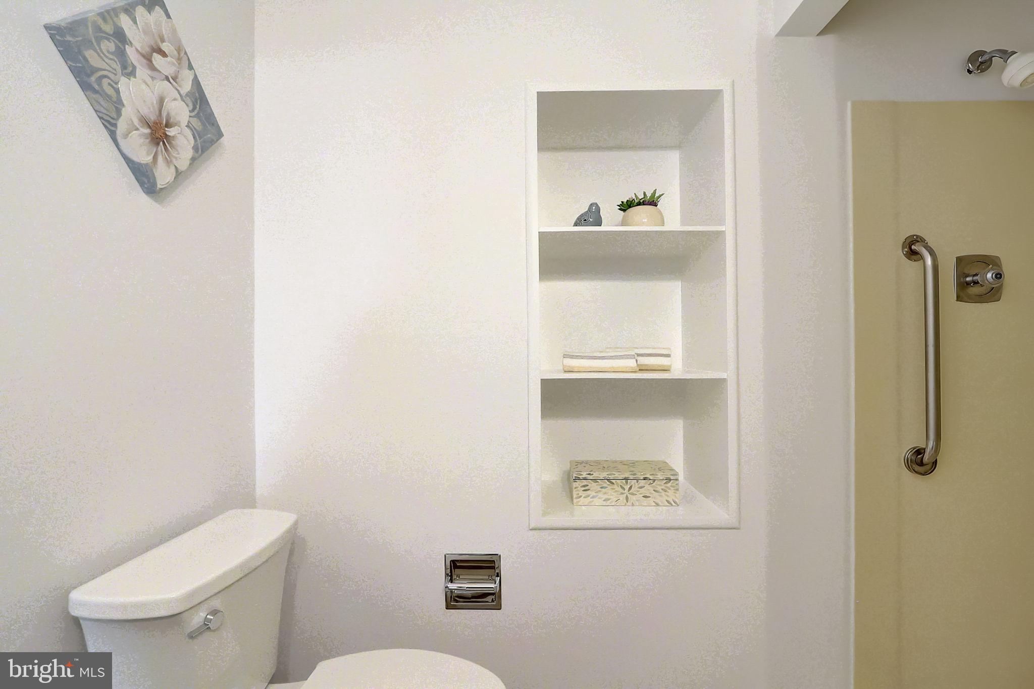 HIDEAWAY HILL - Residential