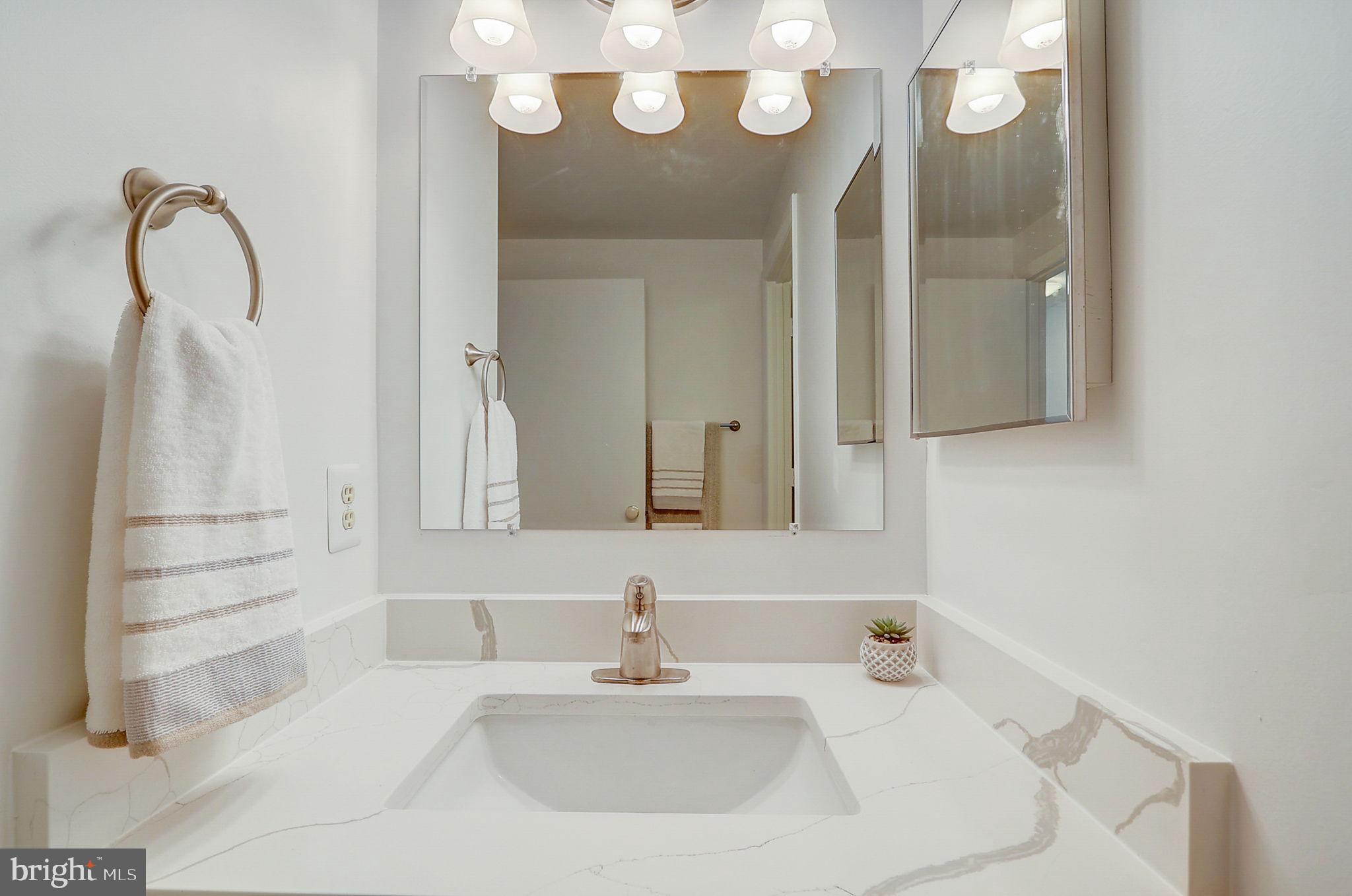 HIDEAWAY HILL - Residential