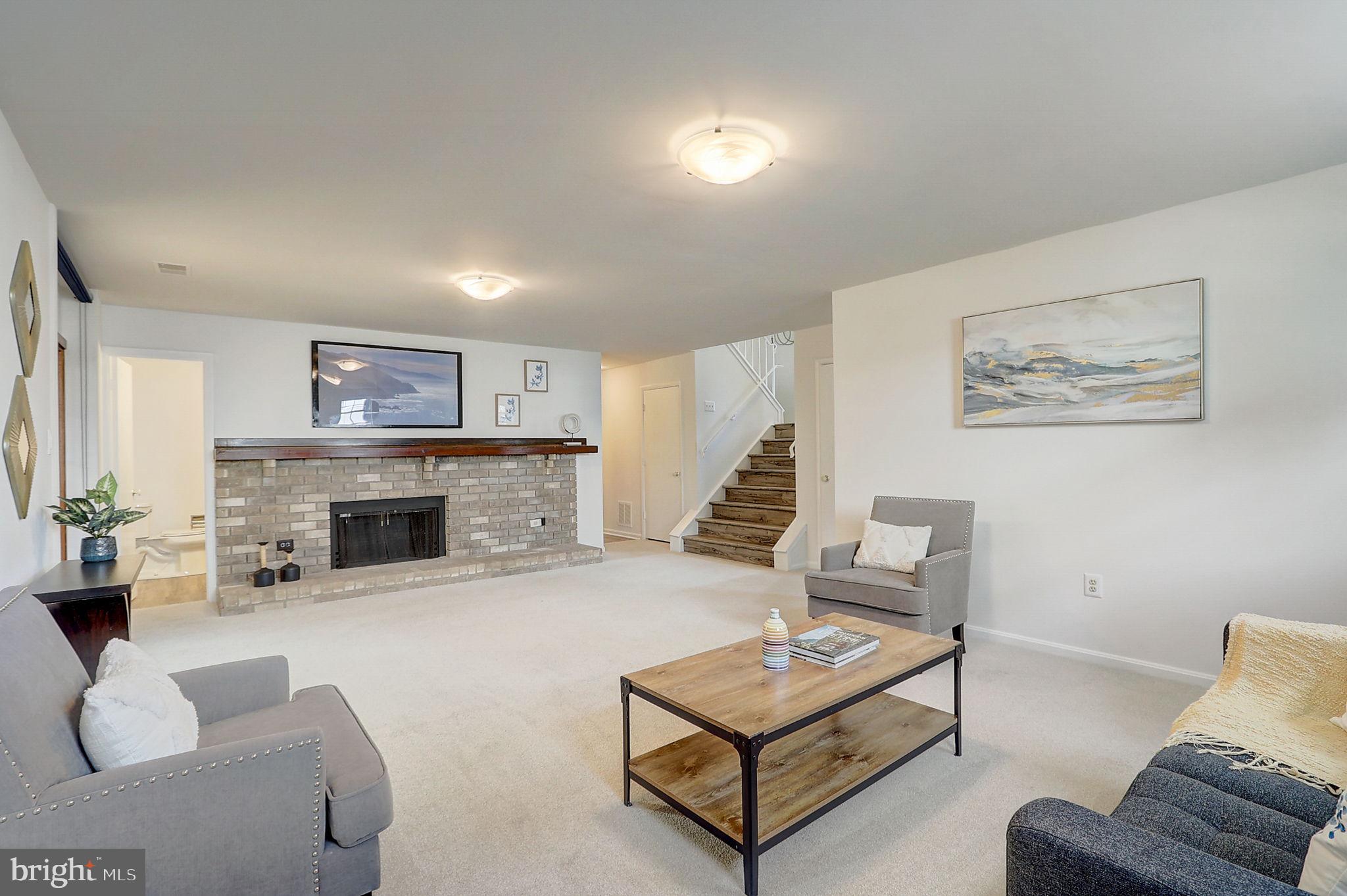 HIDEAWAY HILL - Residential