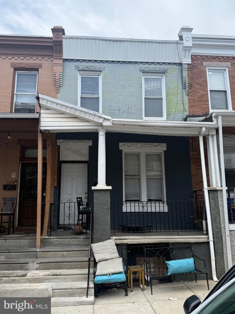 Townhouse For Sale - 1538 N Myrtlewood Street<br/> PHILADELPHIA, PA 19121