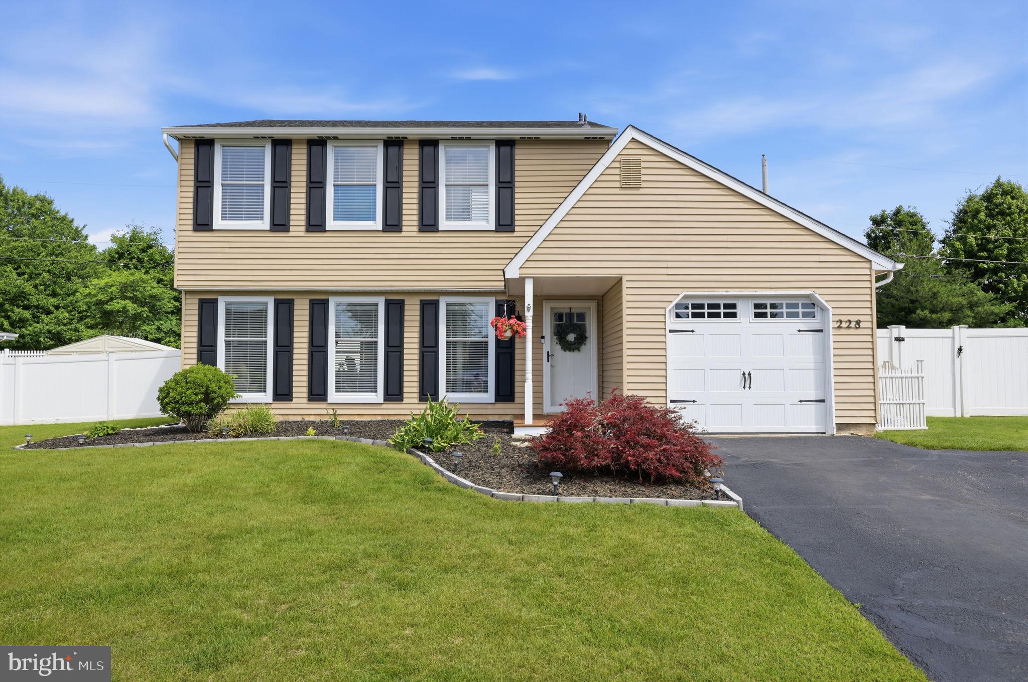 228 HAMPTON DRIVE