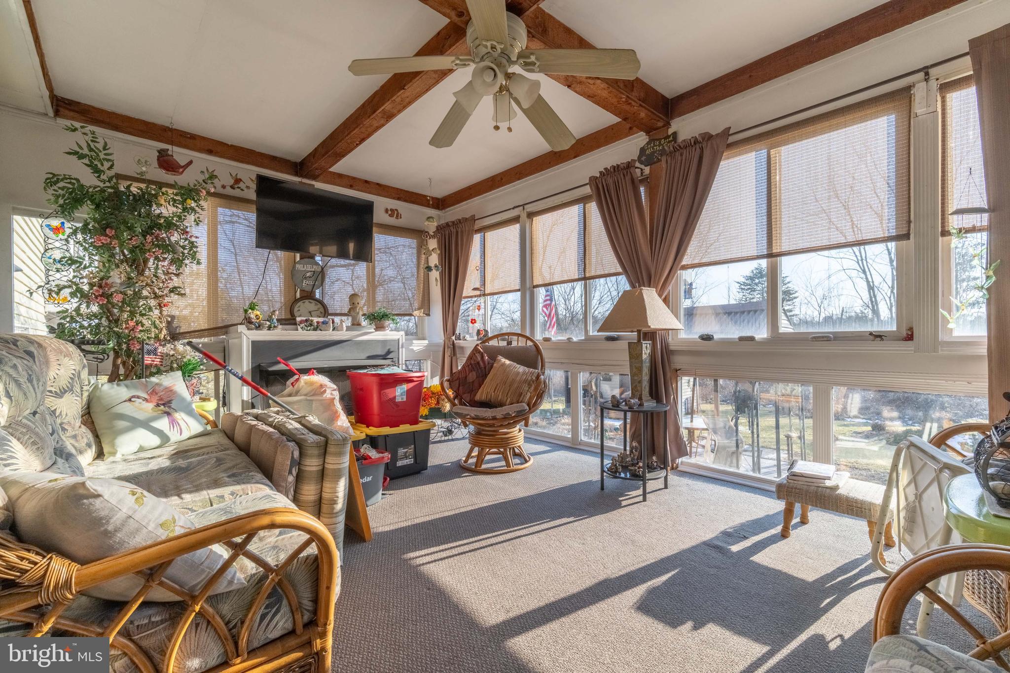 MOUNTAIN VIEW ESTATES - Residential